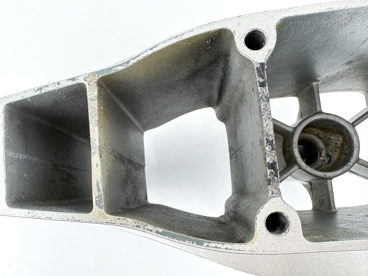 1997+ Honda 75 90 115 130 HP 4 Stroke Outboard Extension Separator
