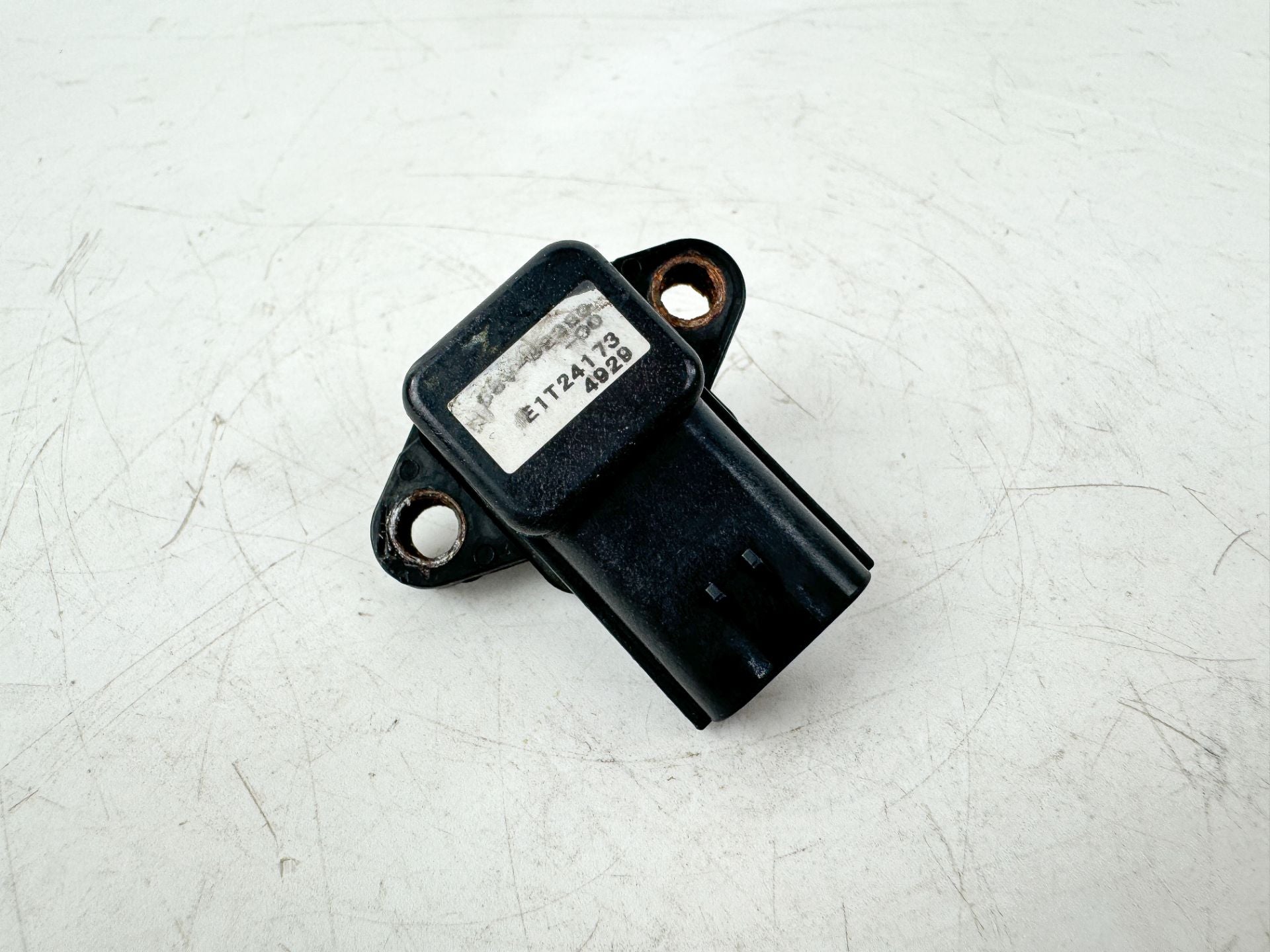 2005 Yamaha 115 HP 4 Stroke Outboard MAP Pressure Sensor 68V-82380-00-00 OEM