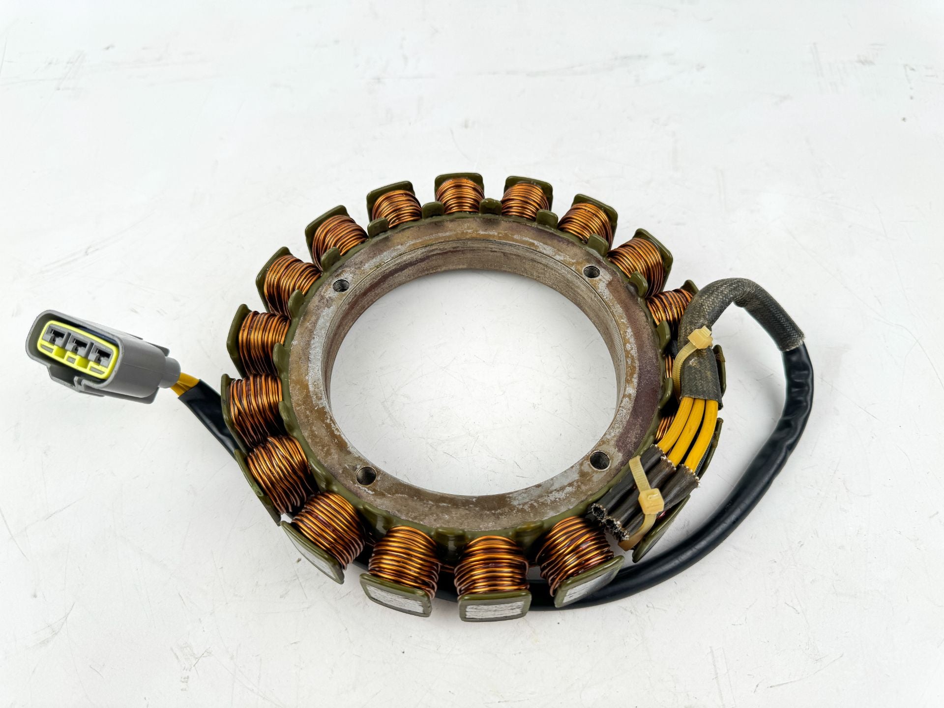 2019 Suzuki 150 HP 4 Stroke Outboard Stator Charging Coil 32120-96J00 OEM