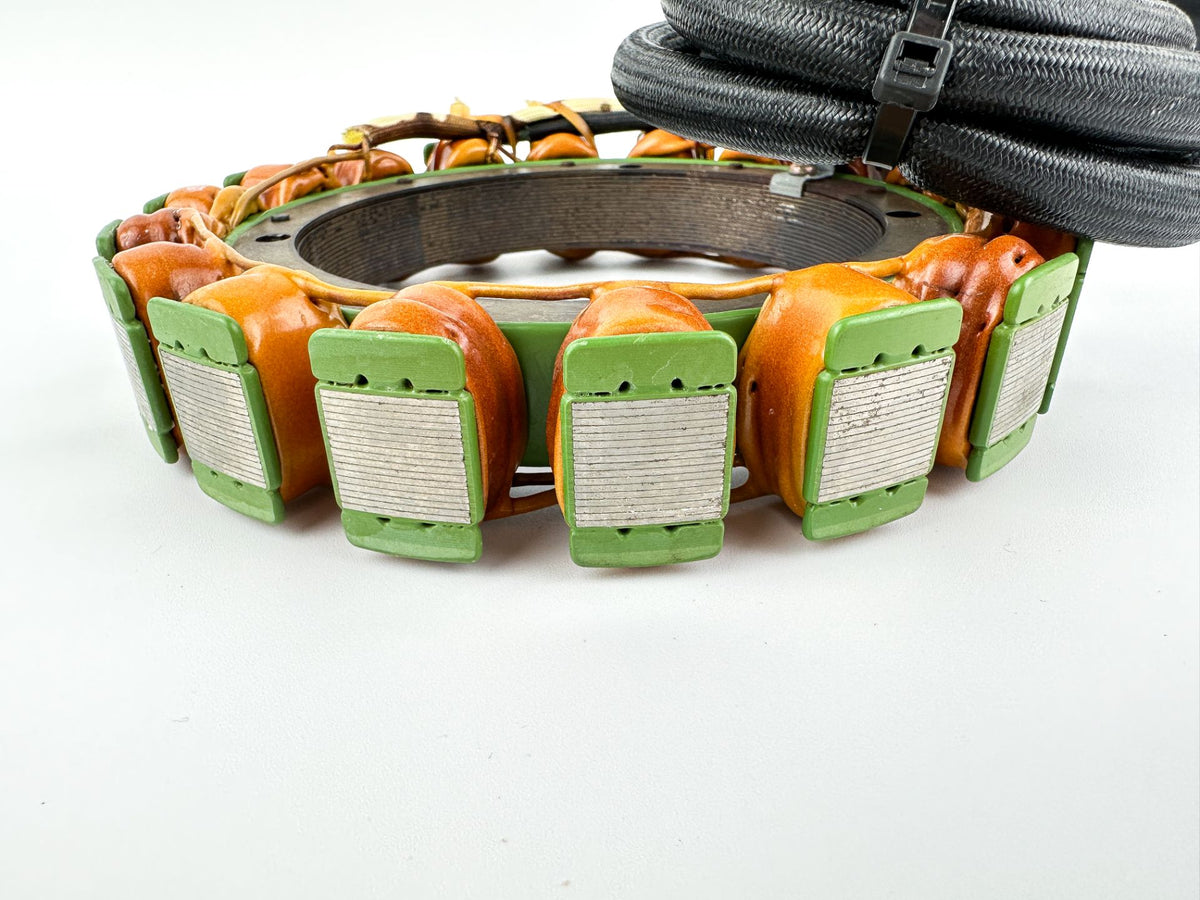 2002 Yamaha 200 HP 2 Stroke Outboard Stator Assembly 68F-81410-00-00 OEM