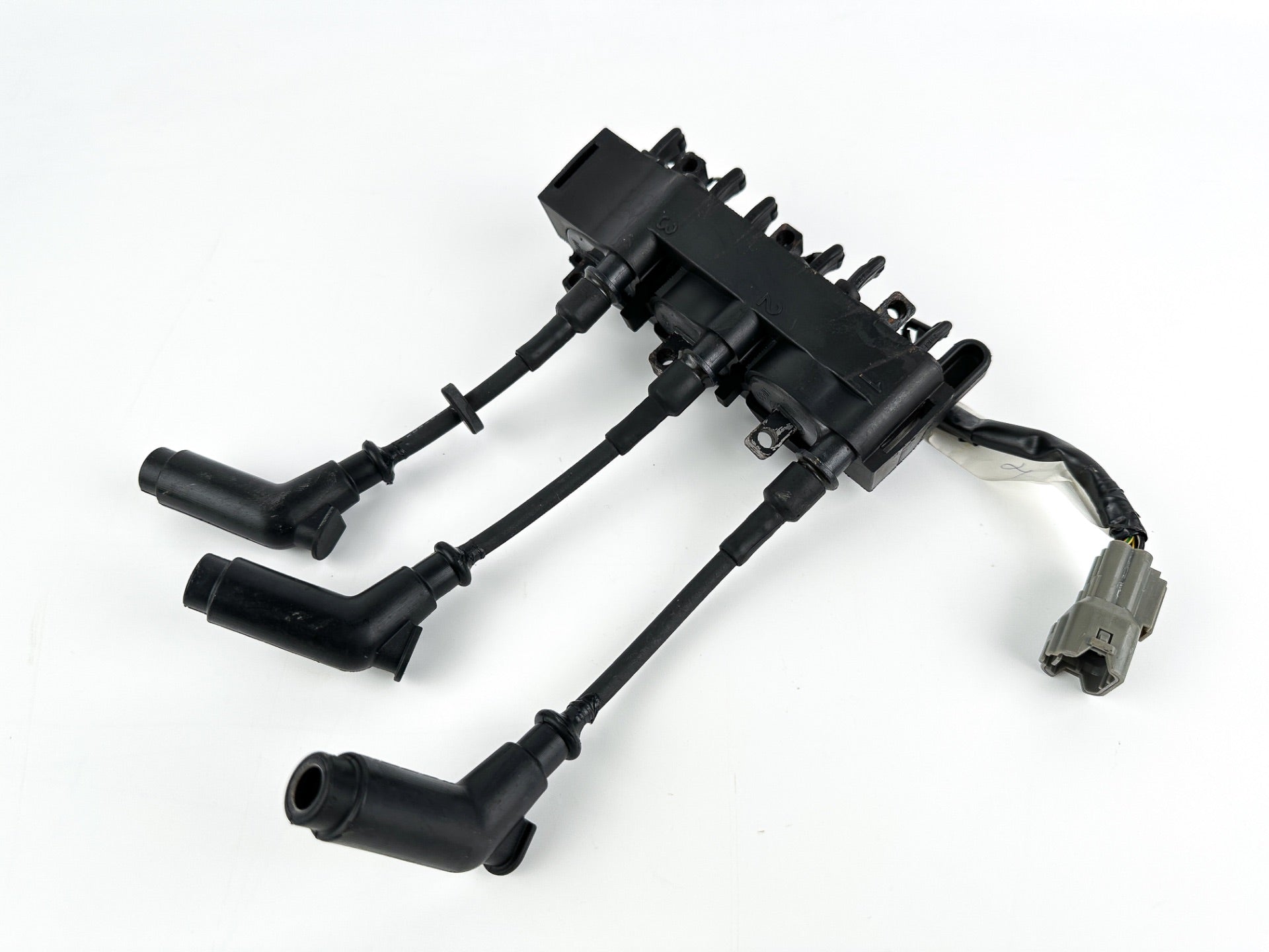 2012 Honda 50 HP 4 Stroke Outboard Ignition Coil Set 30511-ZZ5-013 OEM