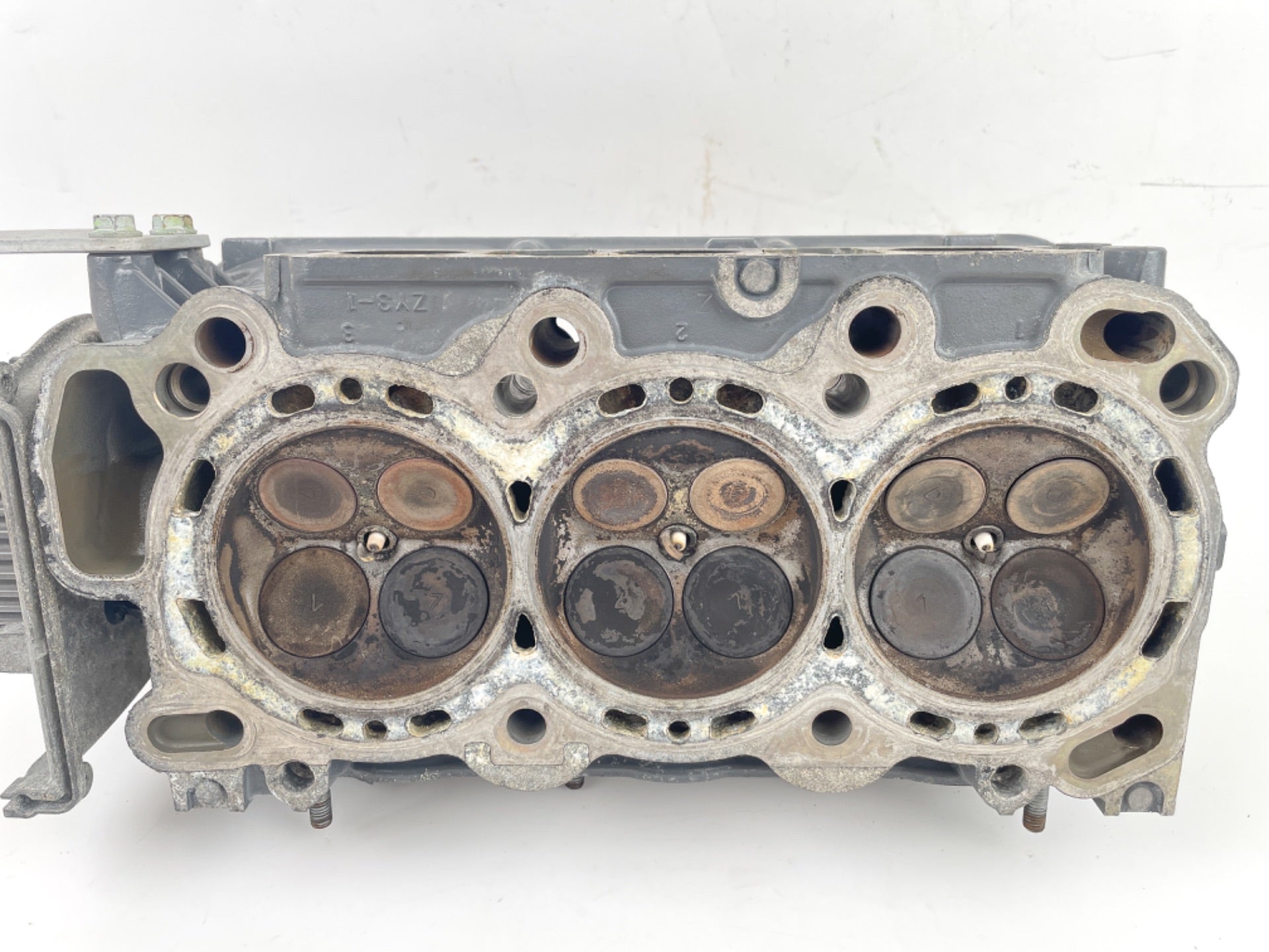 2007 Honda 225 HP 4 Stroke Outboard Port Cylinder Head 12225-ZY3-A01ZA OEM