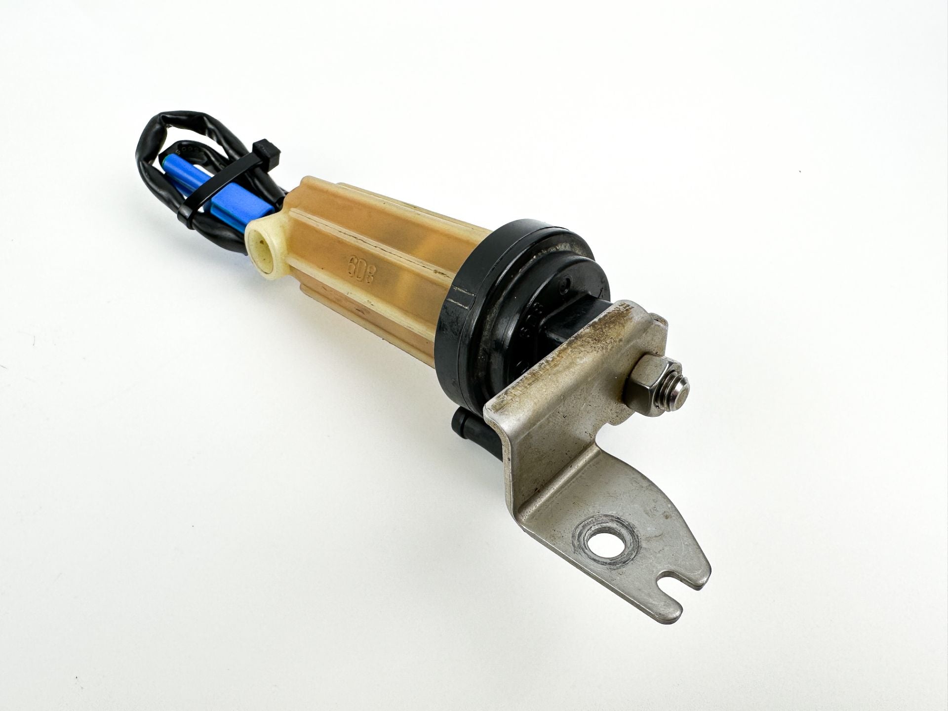 2012 Yamaha 115 HP 4 Stroke Outboard Fuel Filter Assembly 6D8-24560-00-00 OEM