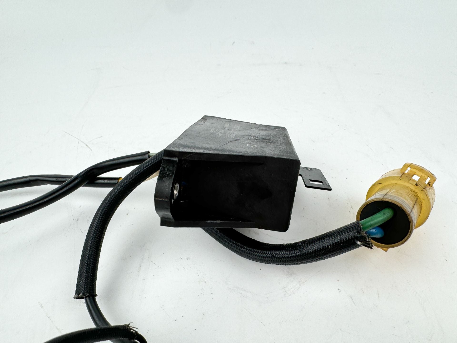 1996 Honda 40 HP 4 Stroke Outboard Trim Tilt Relay 38550-ZV5-822 OEM