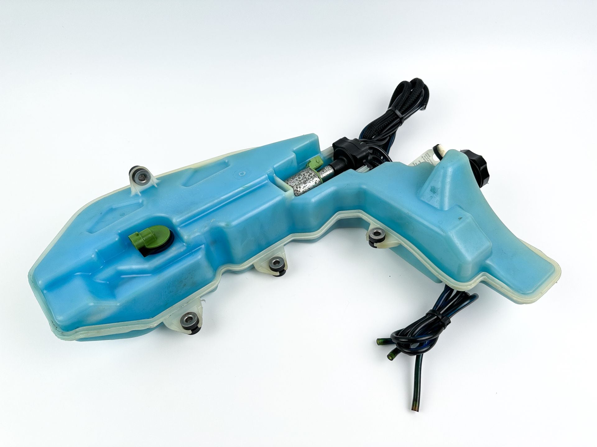 2013 Evinrude 75 HP 2 Stroke Outboard Oil Tank W/ Pump 5007915 OEM