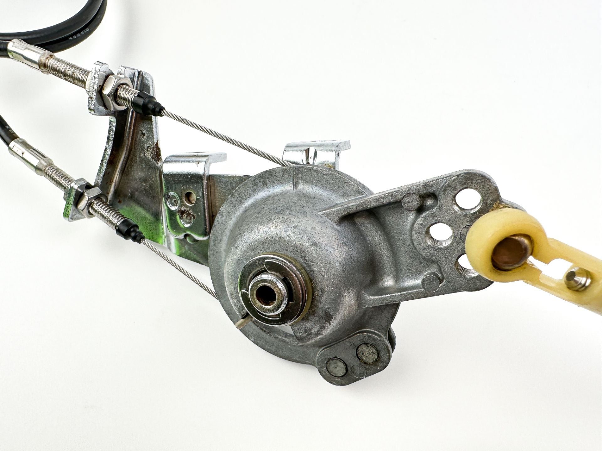 2007 Suzuki 150 HP 4 Stroke Outboard Throttle Body Assembly 13300-96J01 OEM