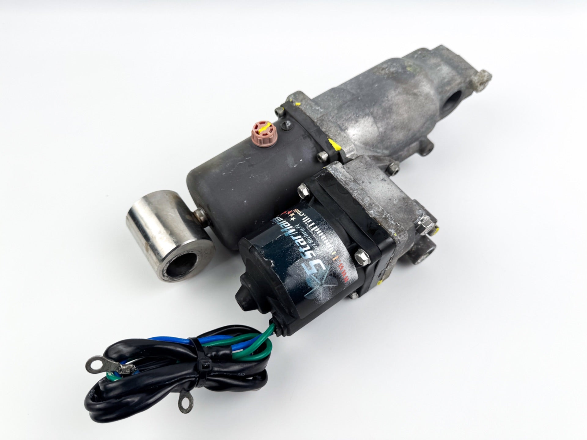 Johnson Evinrude Suzuki DF 70 90 115 HP Outboard Engine Tilt Trim Unit Assembly