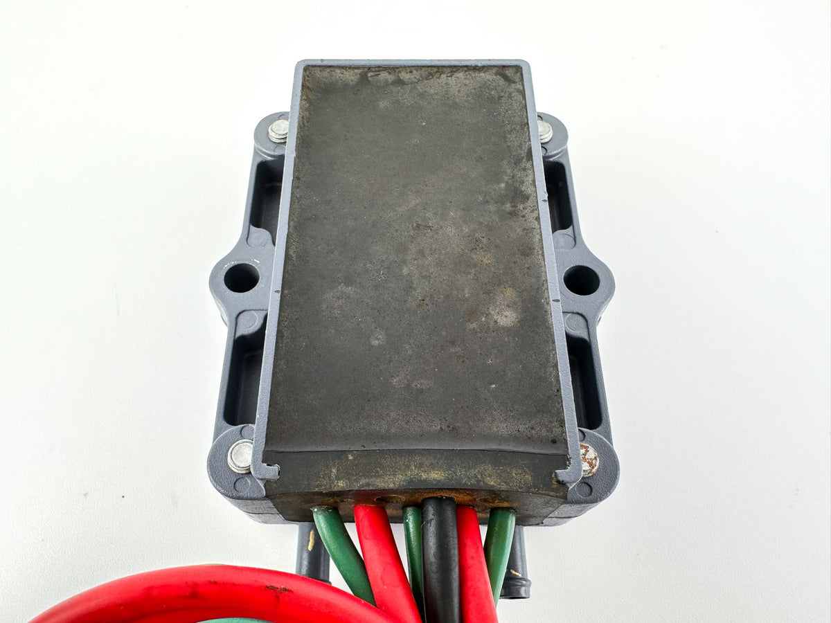 2002 Yamaha 200 HP 2 Stroke Outboard Rectifier & Regulator 68F-81960-00-00 OEM