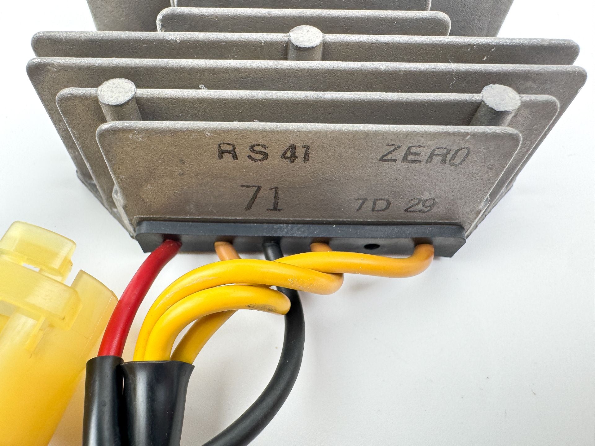 2007 Mercury 25 HP 4 Stroke Outboard Rectifier  898103T14 OEM
