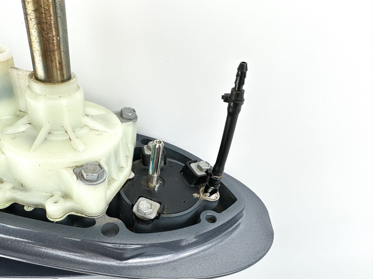 2000-2015 Yamaha 115HP 4 Stroke Outboard 20" Lower Unit New Take Off