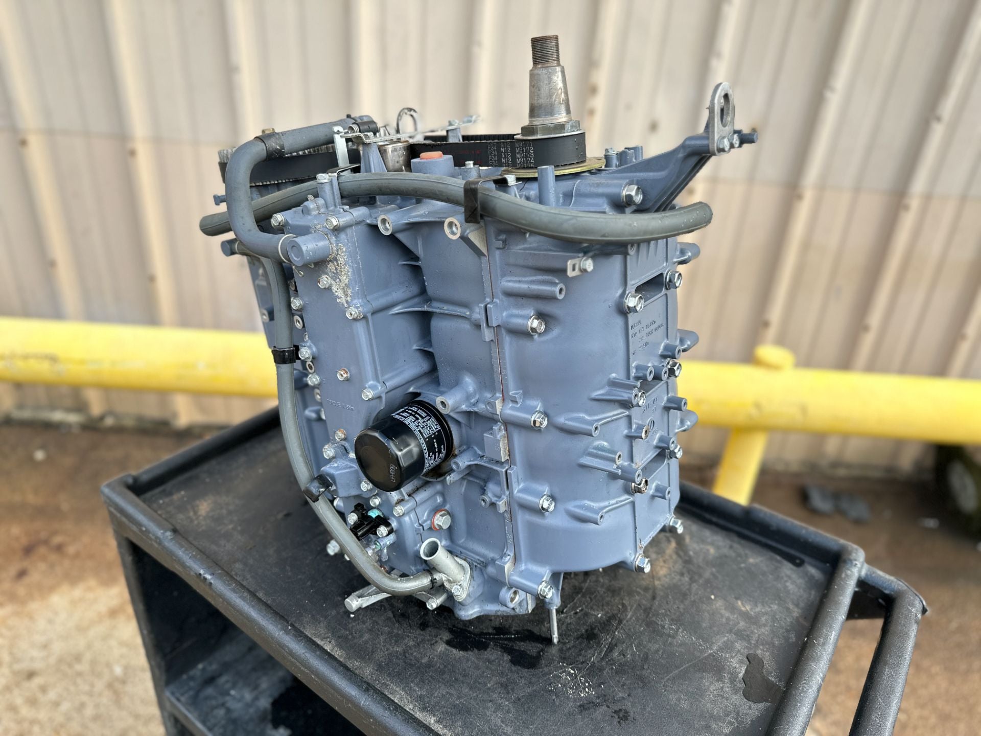 2001 - 2004 Yamaha F 80 90 100 HP 4 Stroke Outboard Powerhead Crankcase Assembly