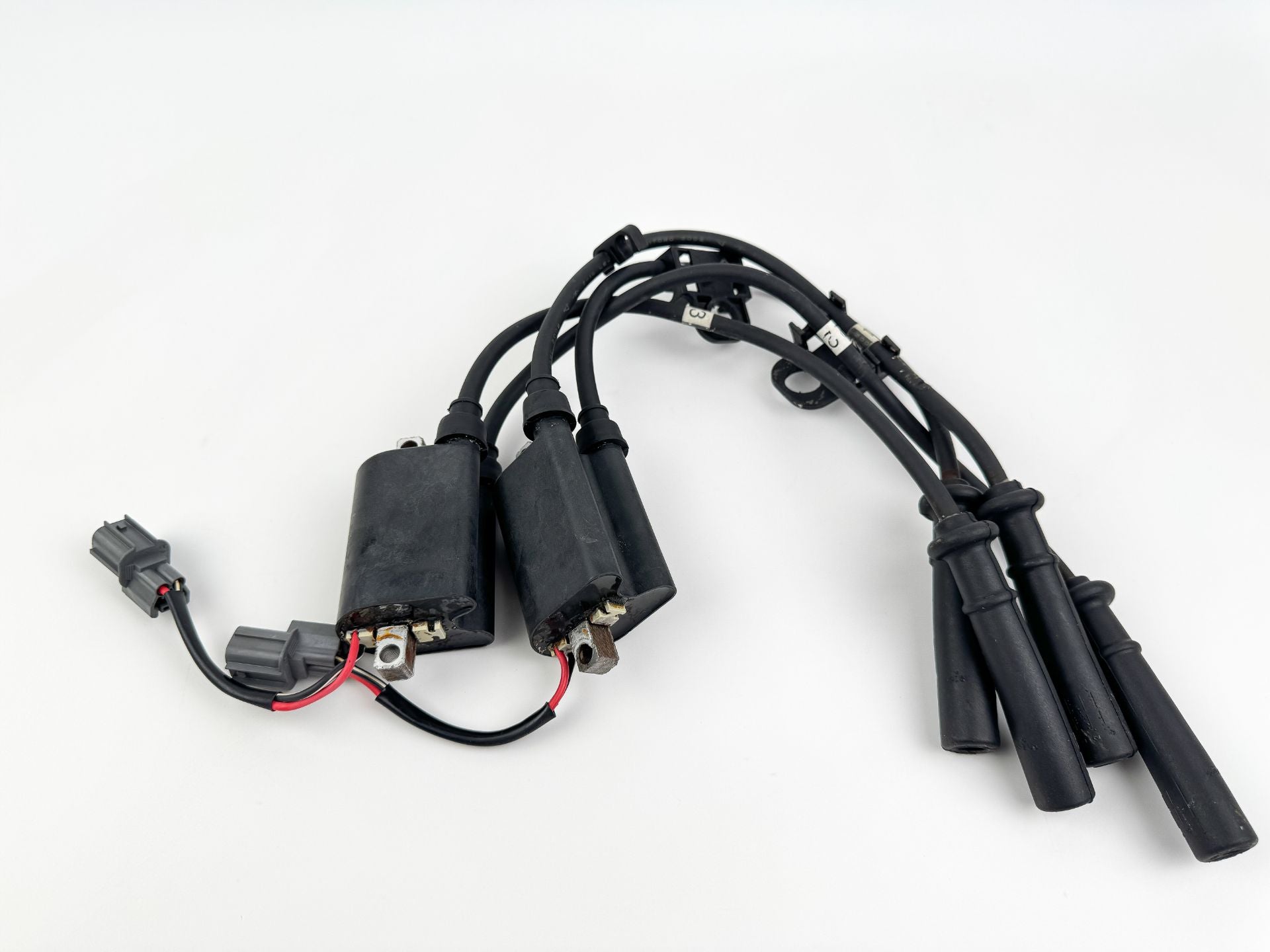 2003 Yamaha 115 HP 4 Stroke Outboard Ignition Coil Set 68V-82310-00-00 OEM