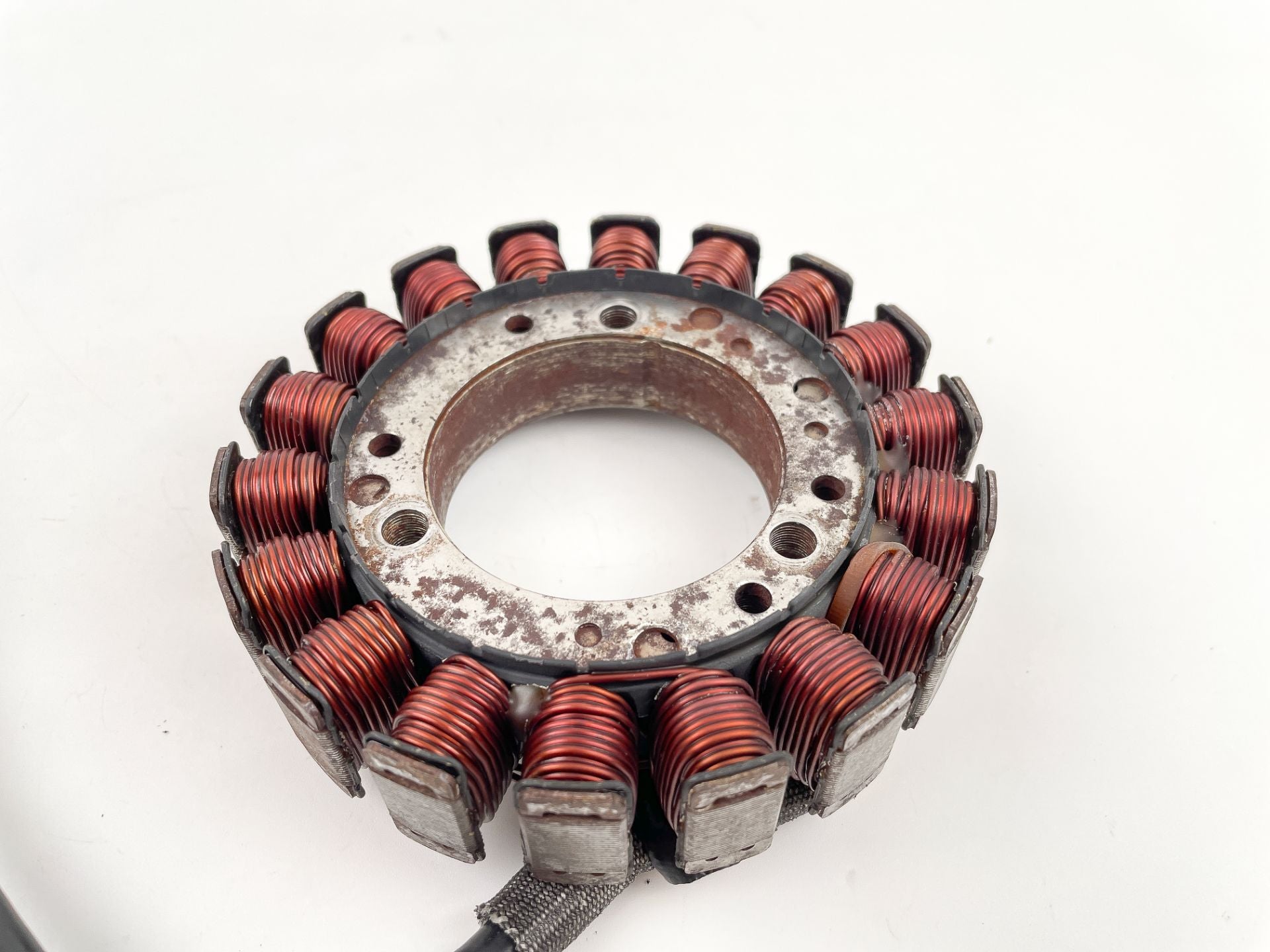 2002 Suzuki 40 HP 4 Stroke Outboard Stator Assembly 32120-87J10 OEM