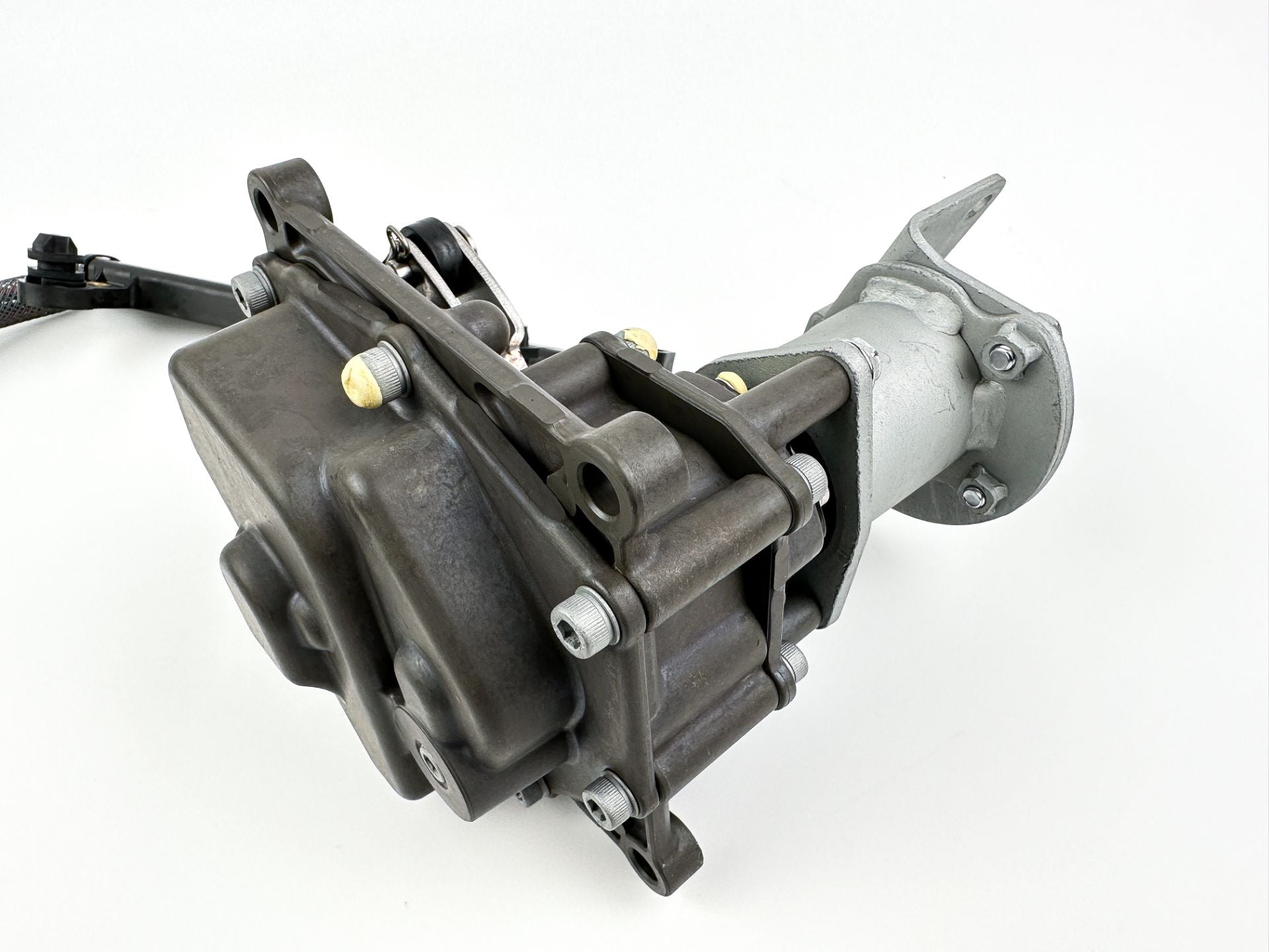 2018 Suzuki 350 HP 4 Stroke Outboard Shift Actuator 38800-98L01 OEM