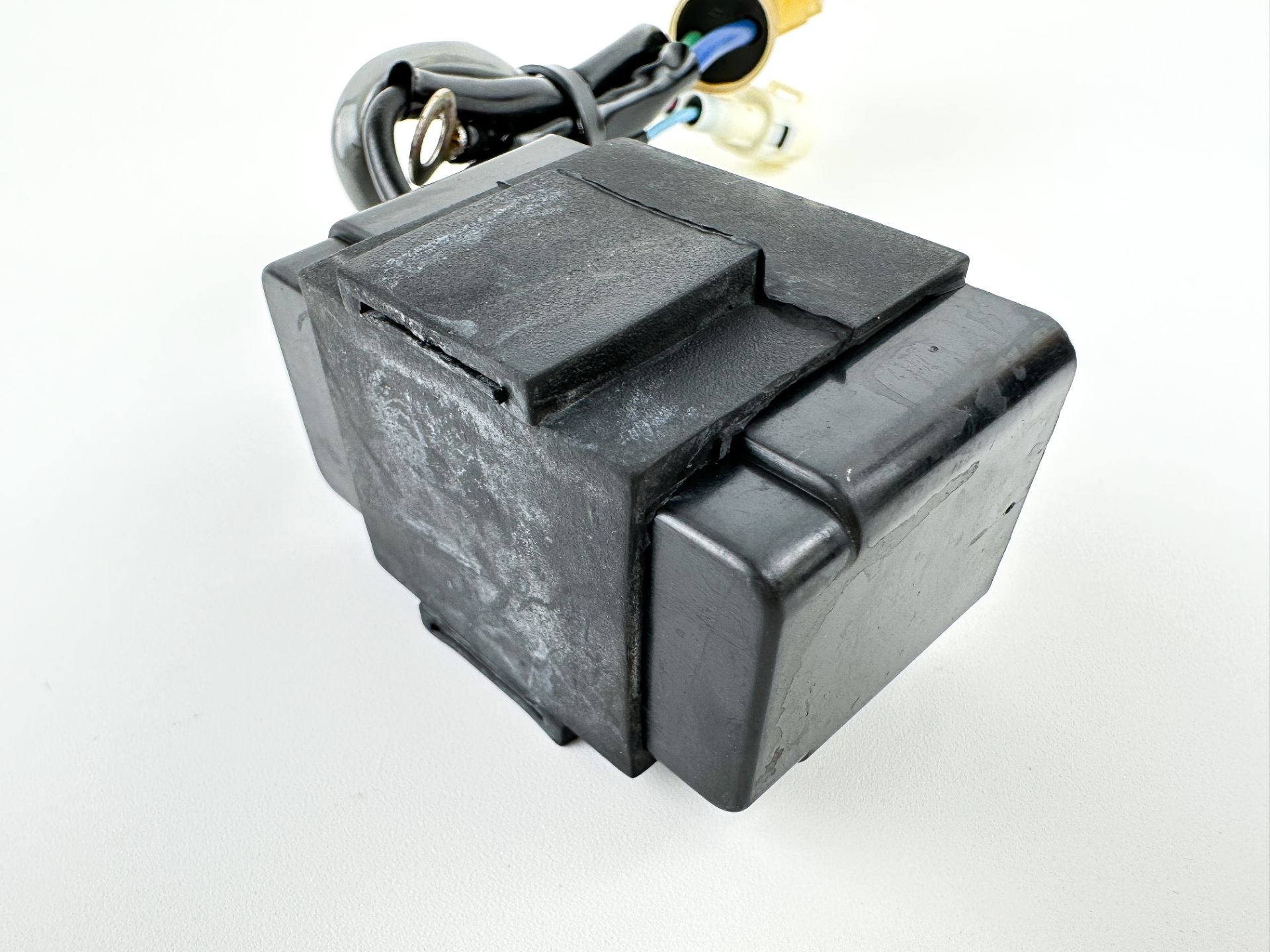2009 Suzuki 90 HP 4 Stroke Outboard Trim Tilt Relay 38410-93J12 OEM
