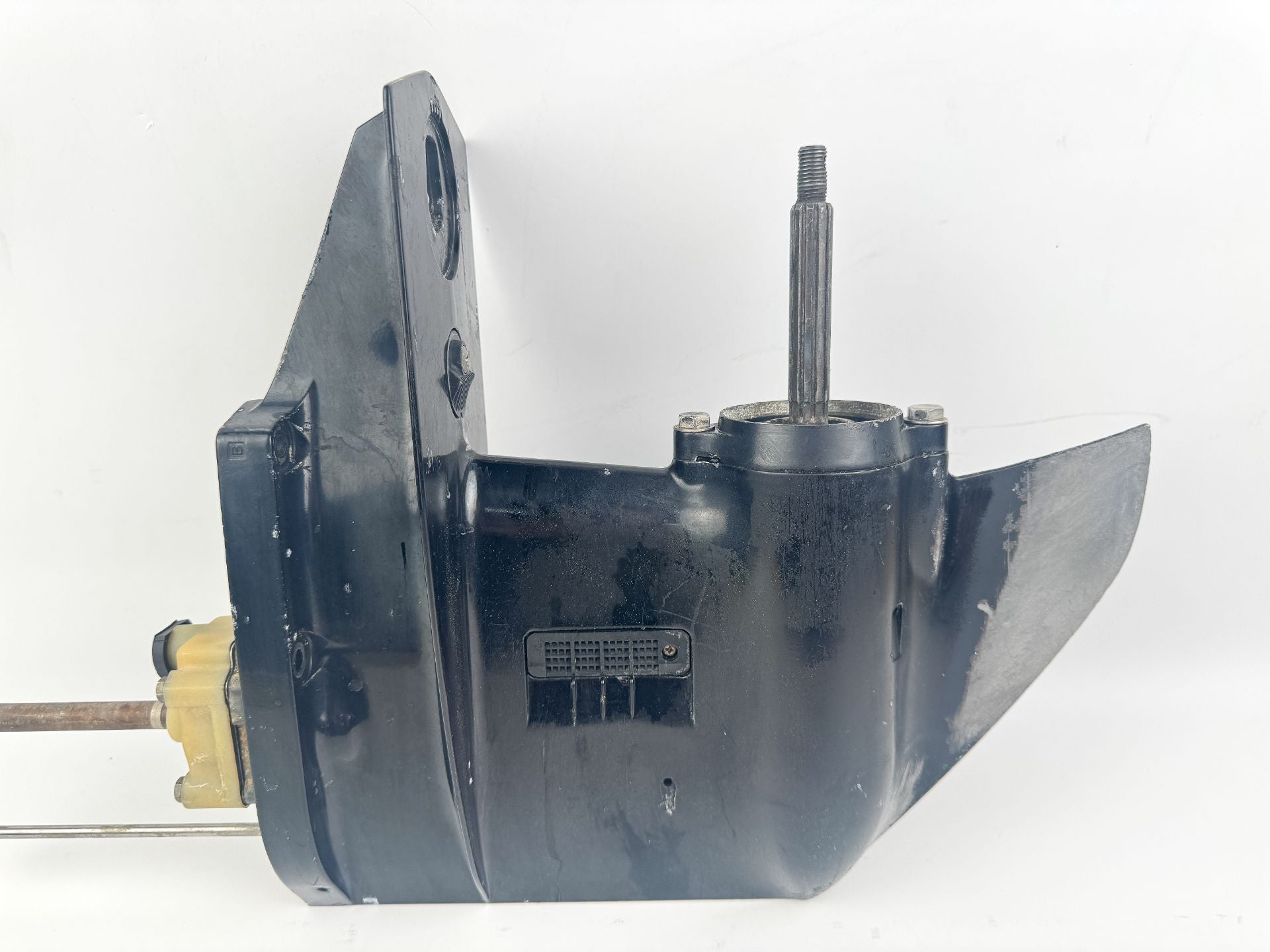 2006+ Mercury 25HP 4 Stroke Outboard 20" Long Lower Unit Gear Case 825132T23