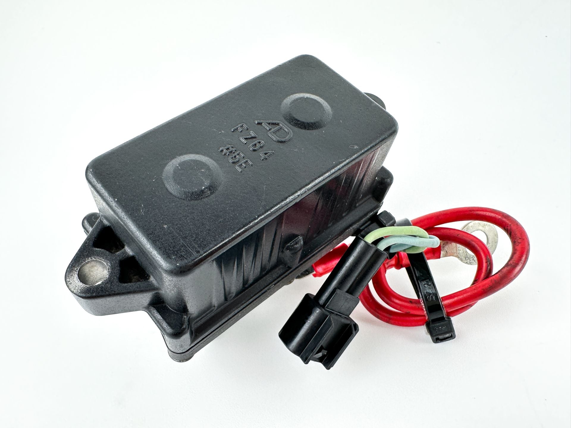2005 Yamaha 115 HP 4 Stroke Outboard Trim Tilt Relay 68V-8195B-01-00 OEM