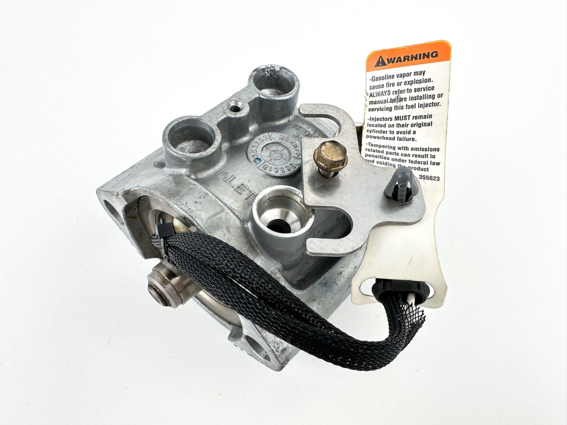 2013 Evinrude 250 HP 2 Stroke Outboard Port Side Fuel Injector 5007764 OEM