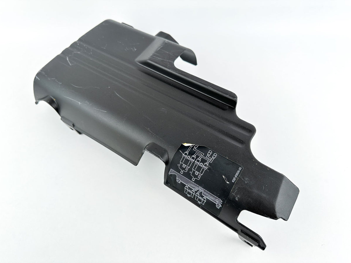 2007 Yamaha 150 HP 4 Stroke Outboard Ignition Coil Cover 63P-11192-01-00 OEM