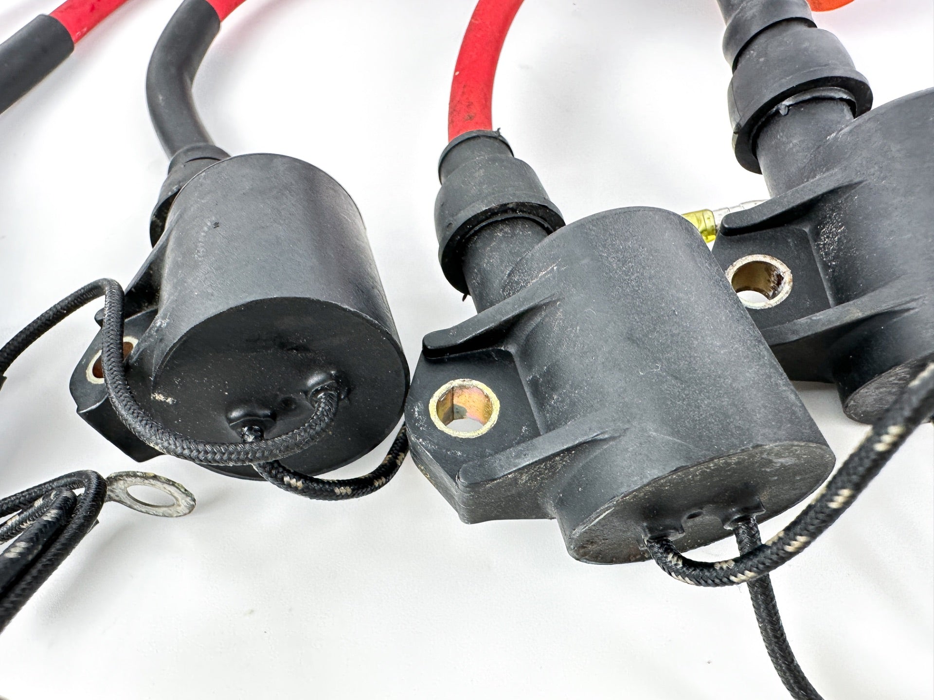 2001 Yamaha 200 HP 2 Stroke Outboard Ignition Coil Set 61A-85570-00-00 OEM
