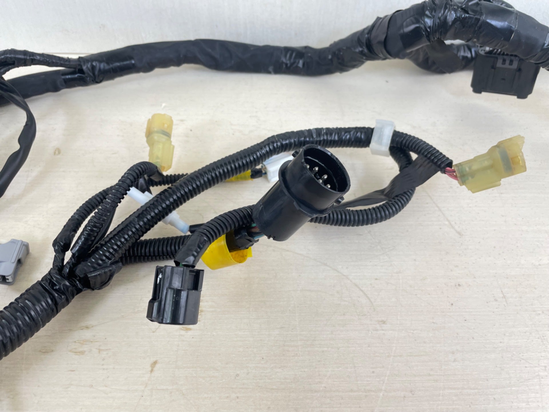 2008 Yamaha 250HP 3.3L 4 Stroke Outboard Engine Wiring Harness 6P2-82590-31-00