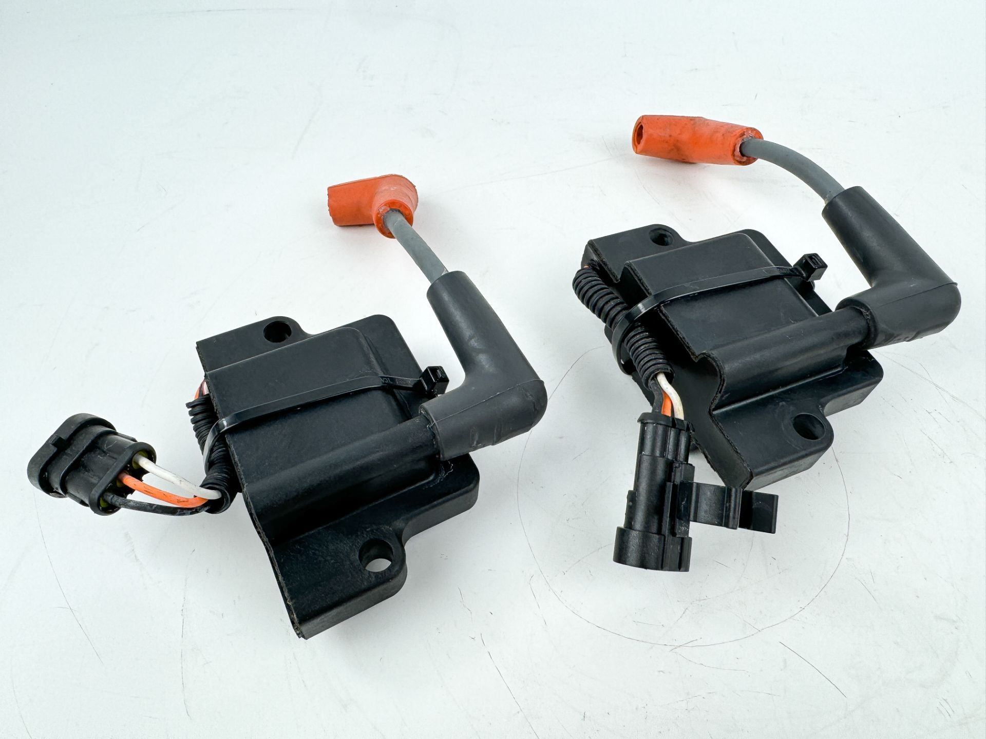 2012 Evinrude 50 HP 2 Stroke Outboard Ignition Coil Set 0586980 OEM