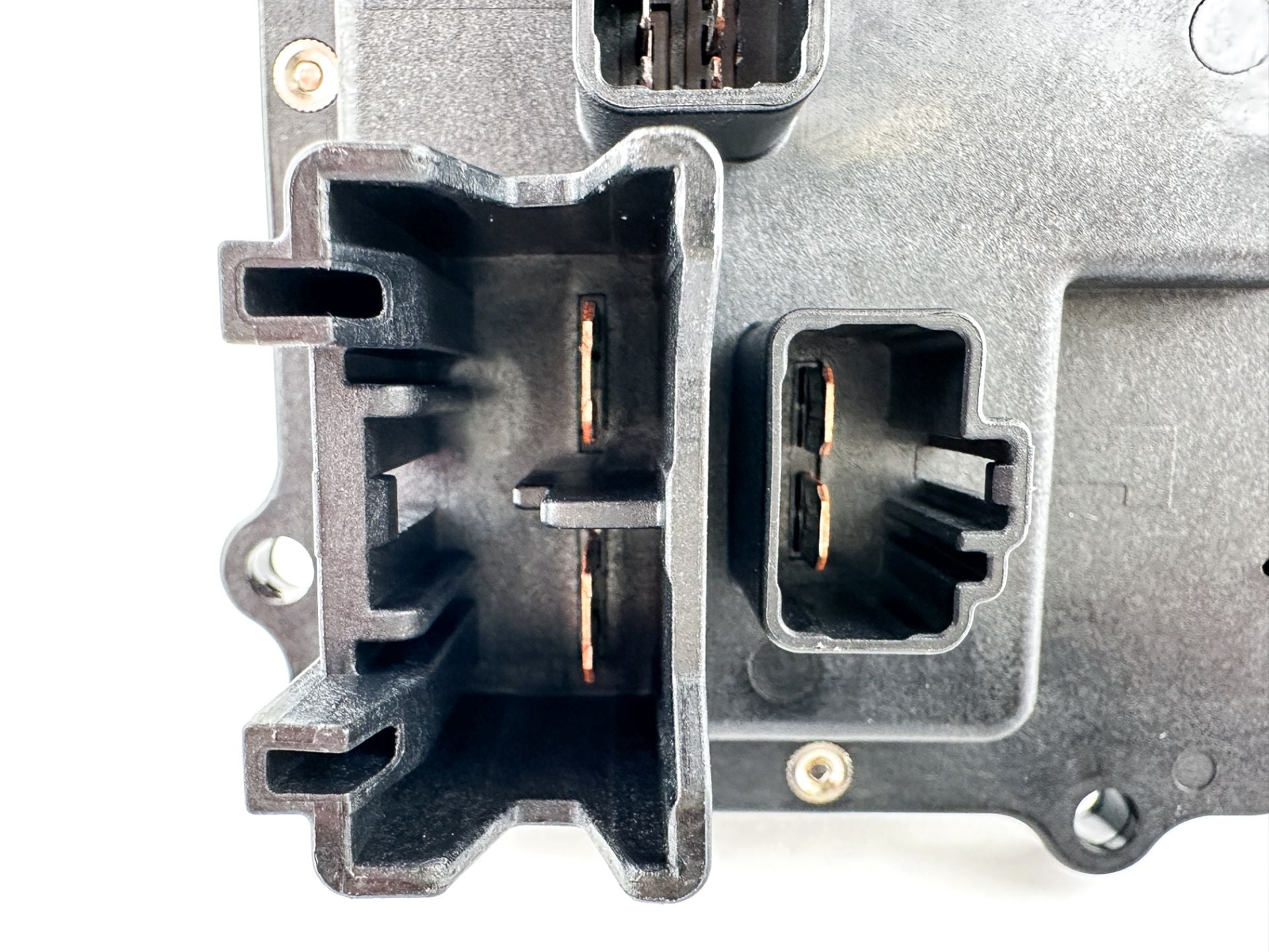 2013 Yamaha 350 HP 4 Stroke Outboard Fuse Box 6AW-82170-01-00 OEM