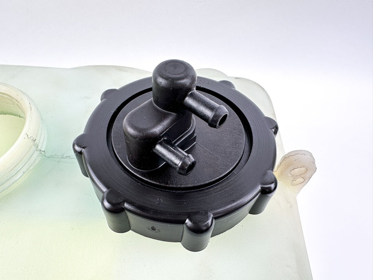 Mercury Marine Outboard 6 Quart Oil Tank