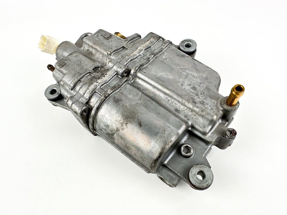 2009 Suzuki 100 HP 4 Stroke Outboard Vapor Separator Tank VST 15600-90J01 OEM