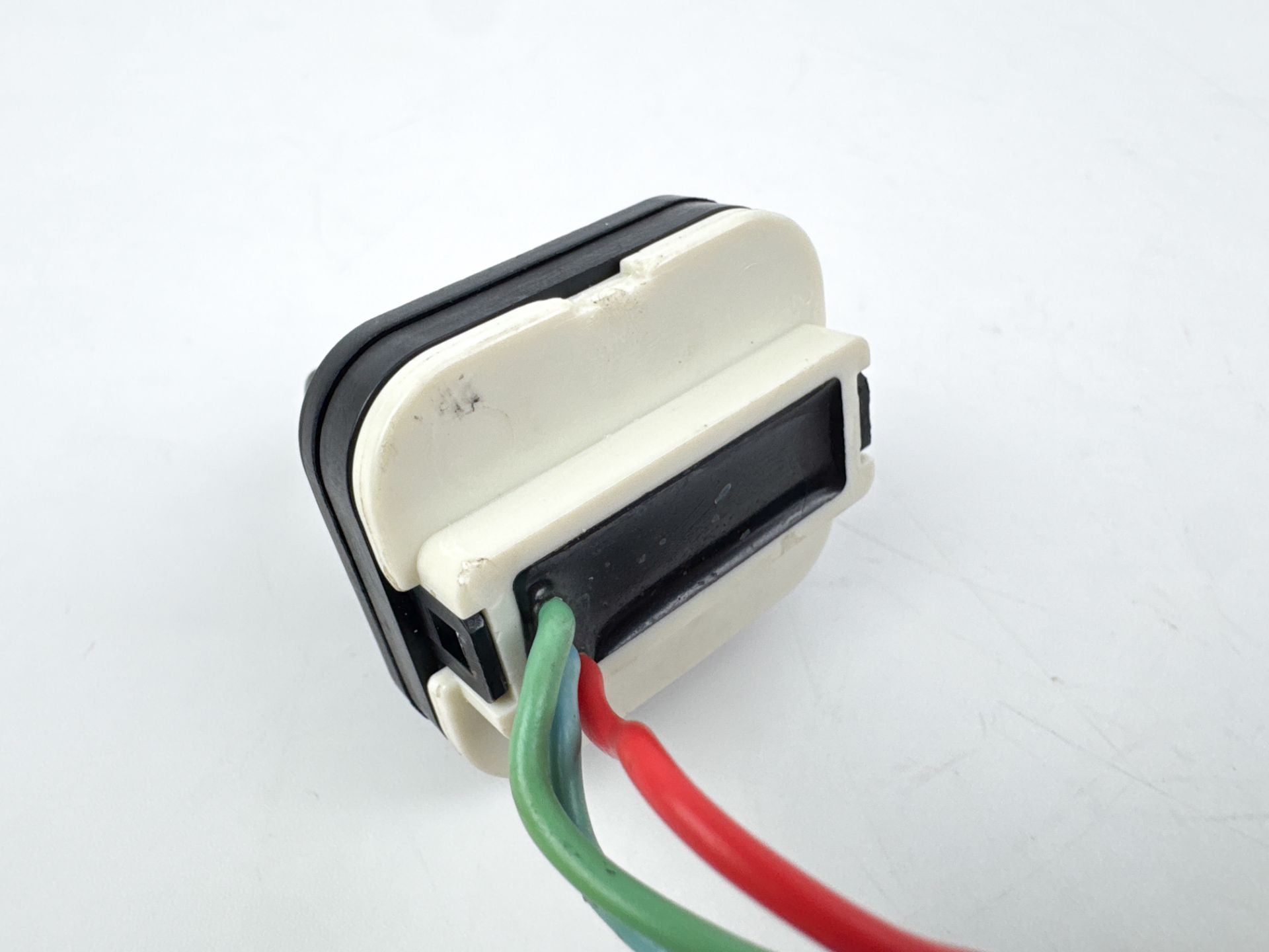 2008 Yamaha 350 HP 4 Stroke Outboard Trim Switch 6AW-82563-00-00 OEM