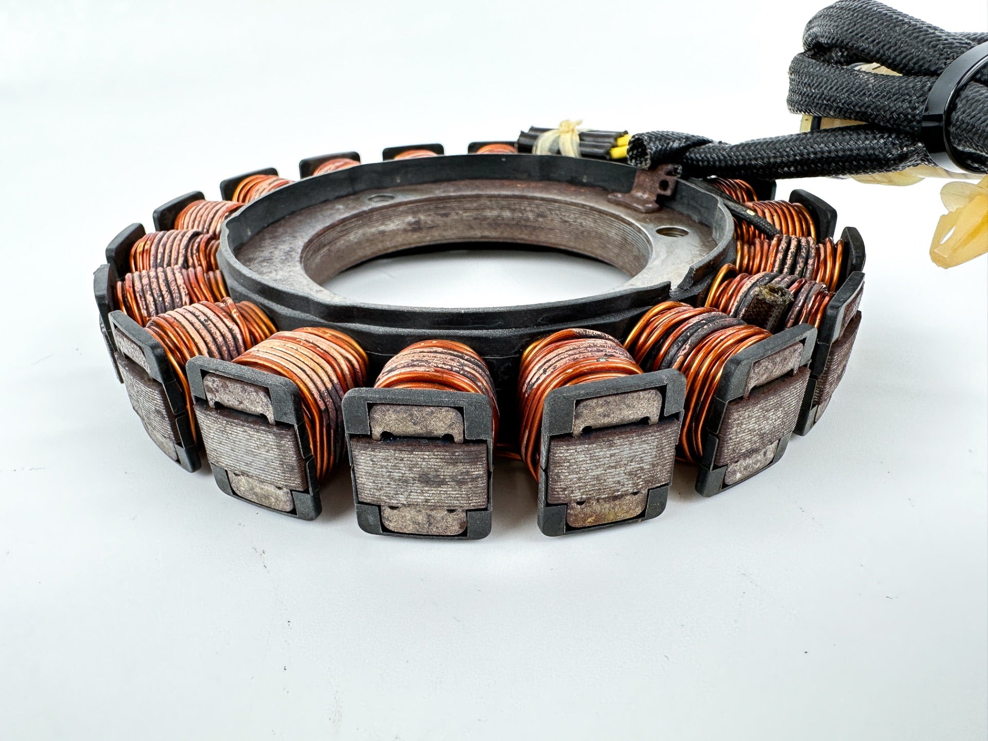 2011 Honda 50 HP 4 Stroke Outboard Stator Assembly 31632-ZZ5-003 OEM