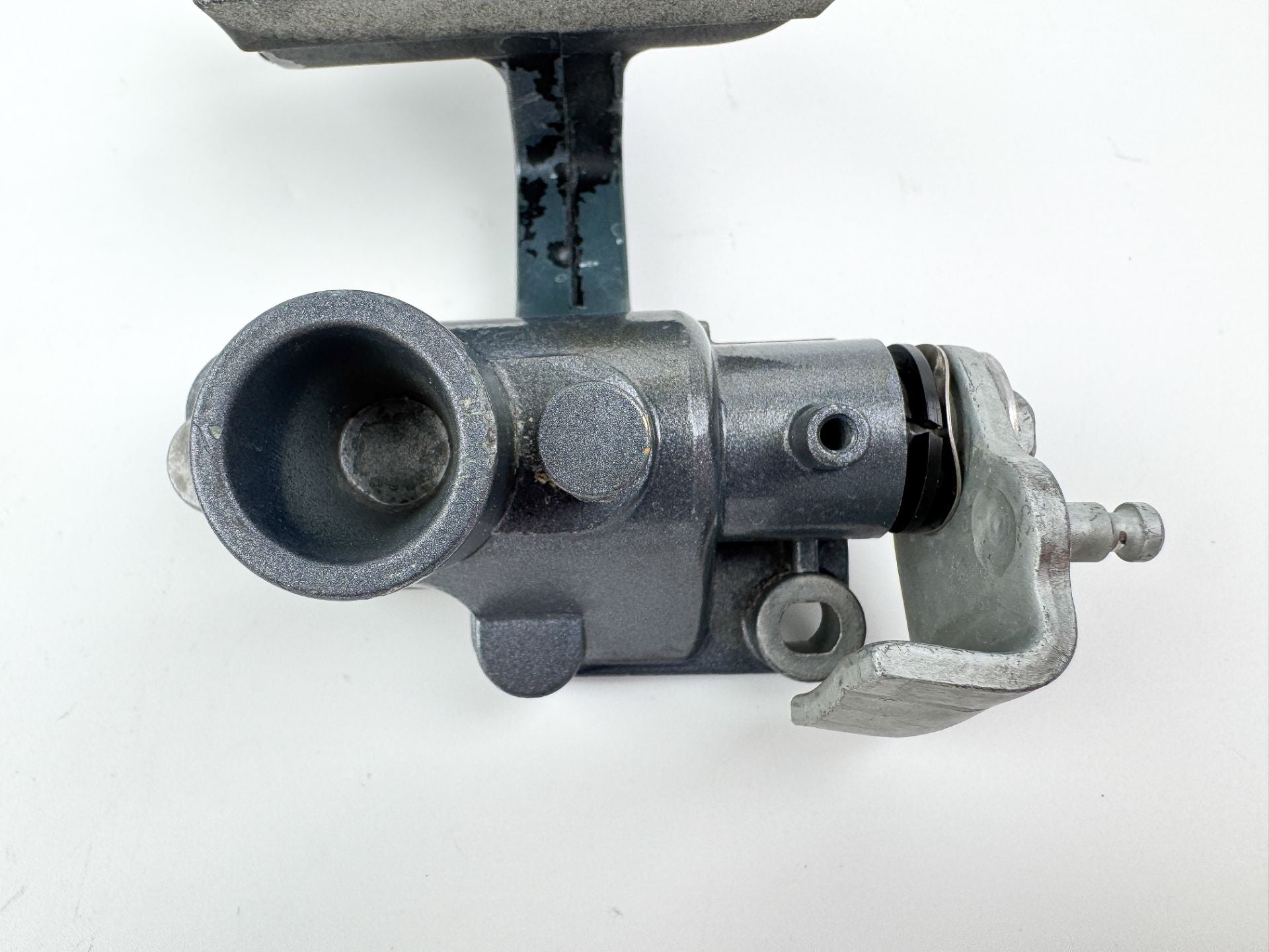 2005 Yamaha 250 HP 4 Stroke Outboard Latch Handle Set 69J-42816-00-8D OEM