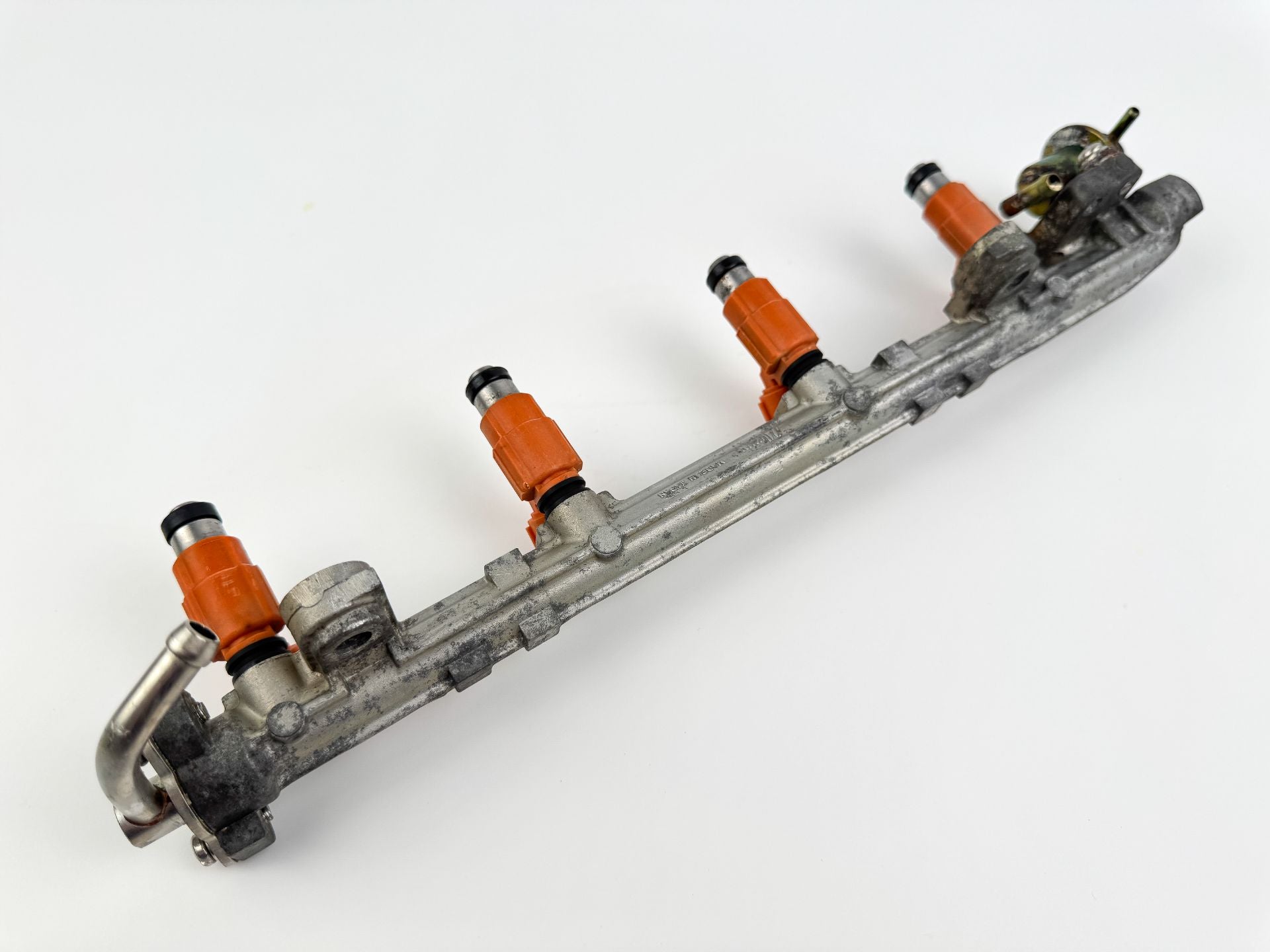 2003 Yamaha 115 HP 4 Stroke Outboard Fuel Injector Set W/ Rail 68V-8A360-00-00 OEM