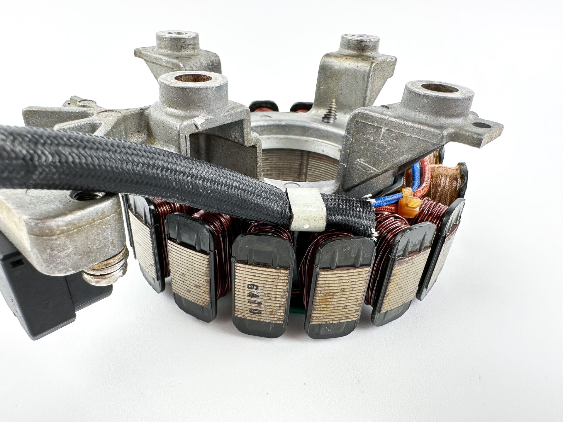 1997 Yamaha 50 HP 4 Stroke Outboard Coil Pulser Base Stator Assembly 62Y-85510-00-00 OEM
