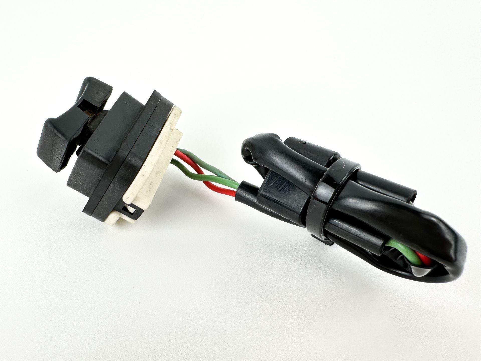 2009 Yamaha 250 HP 4 Stroke Outboard Trim Switch 6BR-82563-00-00 OEM