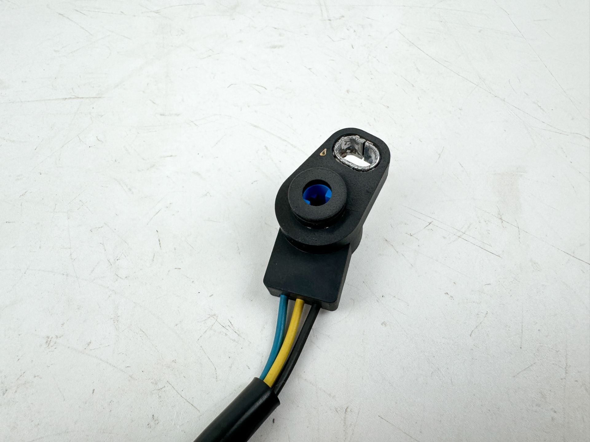 2019 Suzuki 150 HP 4 Stroke Outboard Shift Position Sensor 13580-93J02 OEM