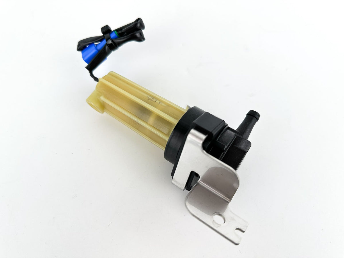 2019 Yamaha 115 HP 4 Stroke Outboard Fuel Filter Assembly 6D8-24562-00-00 OEM