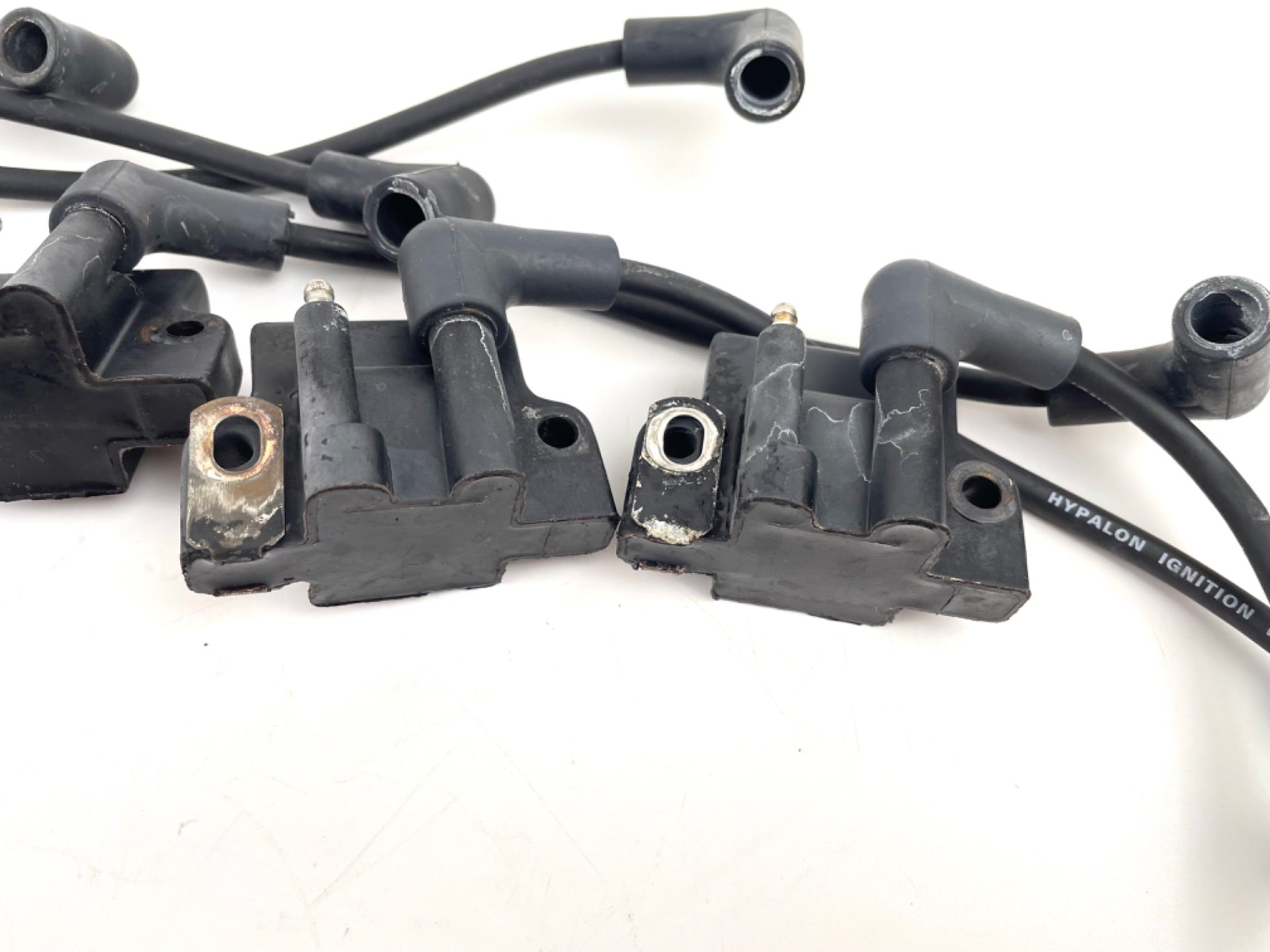 2000 Johnson 225 HP 2 Stroke Outboard Ignition Coil Set 0582508 OEM