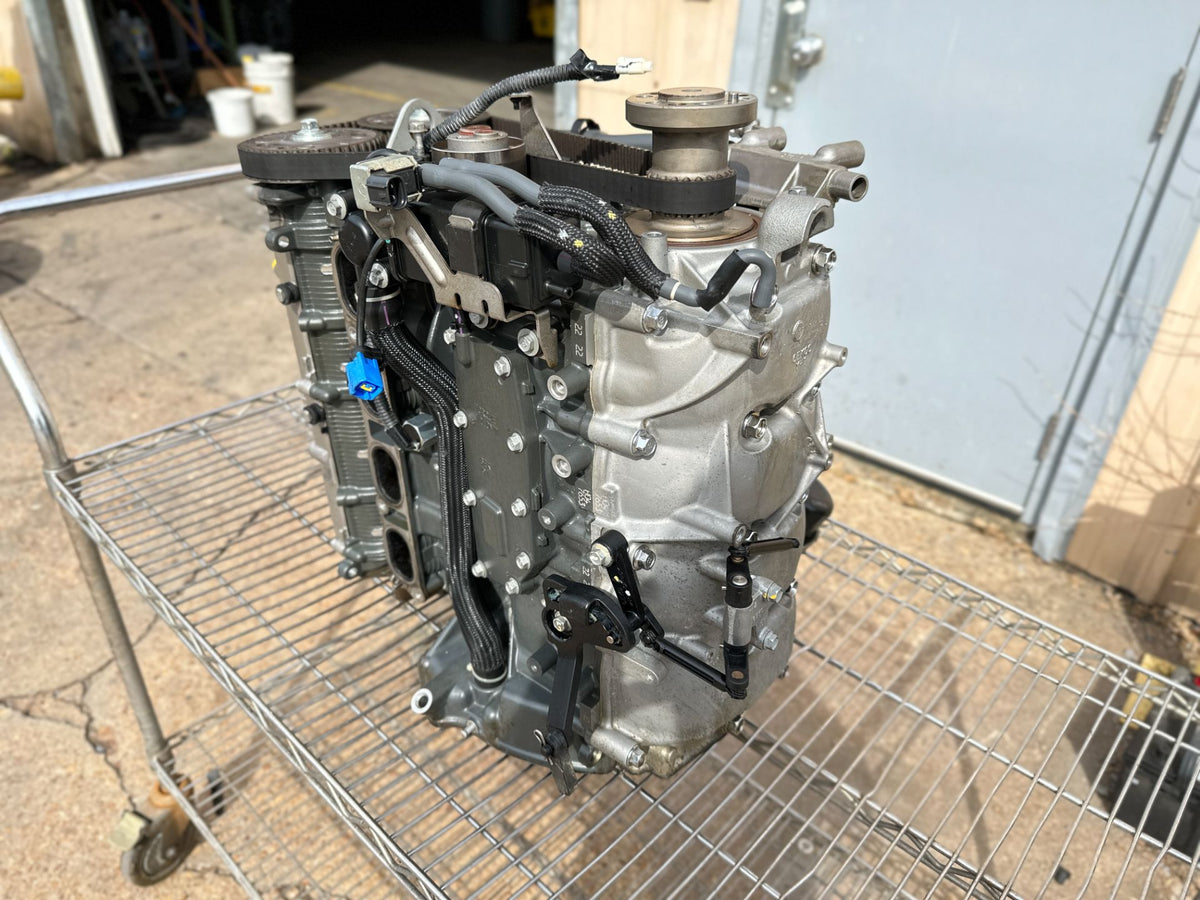 2019 Yamaha 115 HP 4 Stroke Outboard Powerhead 6EK-W009B-12-9S OEM