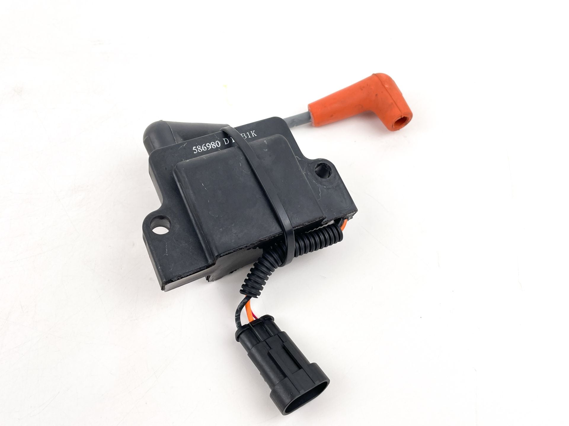 2011 Evinrude 50 HP 2 Stroke Outboard Ignition Coi 0586980 OEM