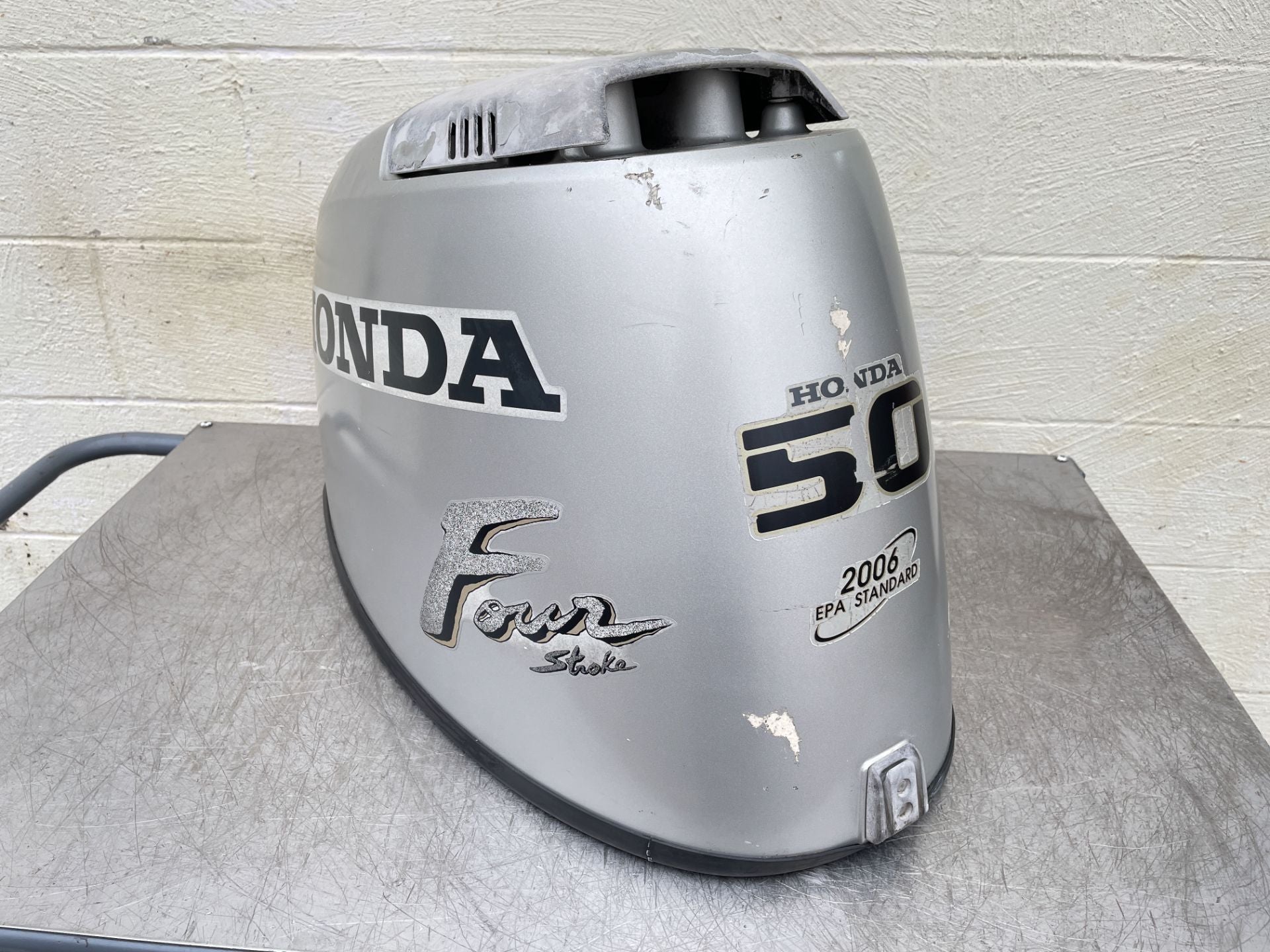 2006 Honda 50 HP 4 Stroke Outboard Top Cowling 63100-ZW4-H01ZA OEM