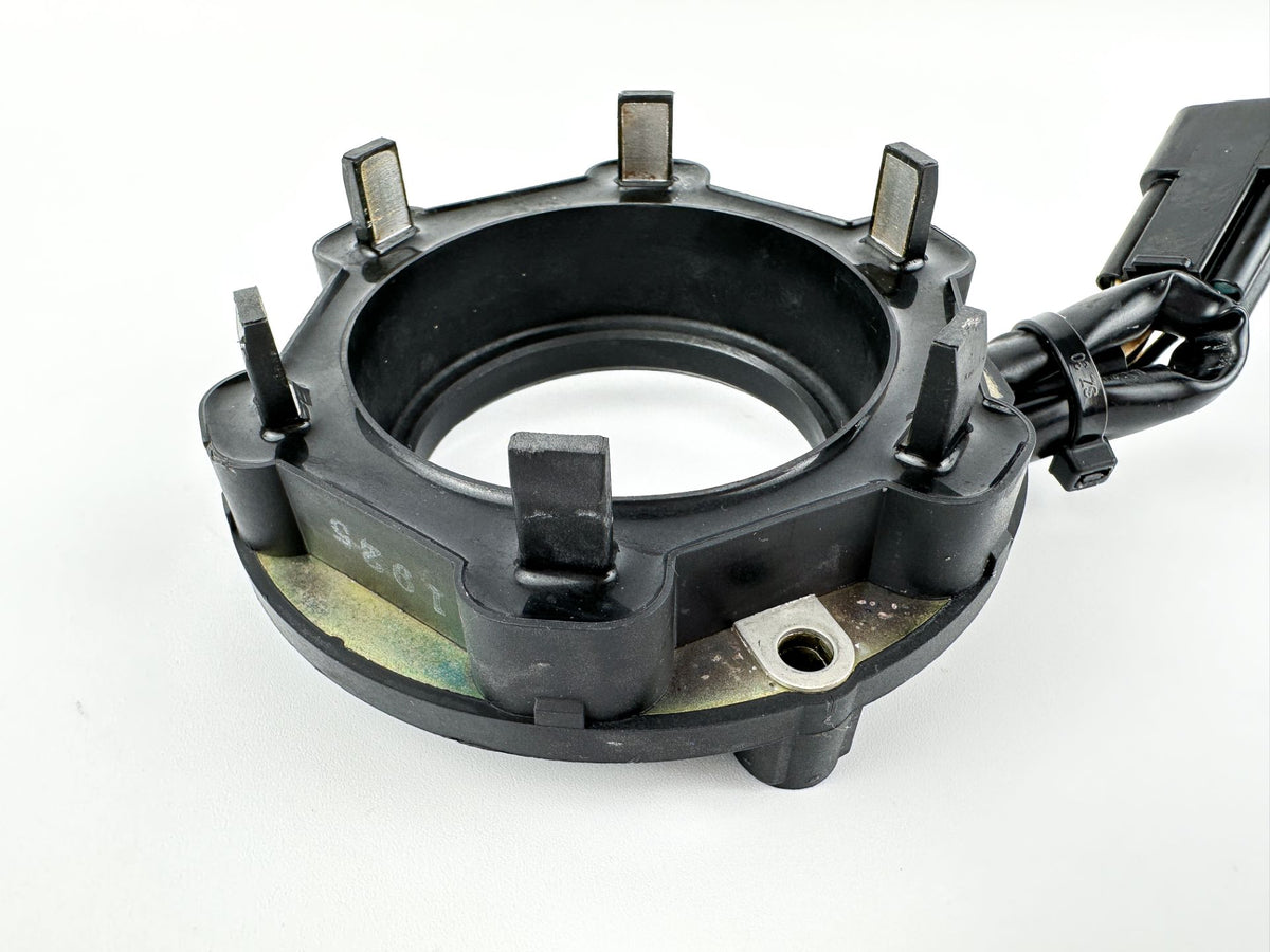 2002 Yamaha 200 HP 2 Stroke Outboard Coil Pulser 68F-85580-00-00 OEM