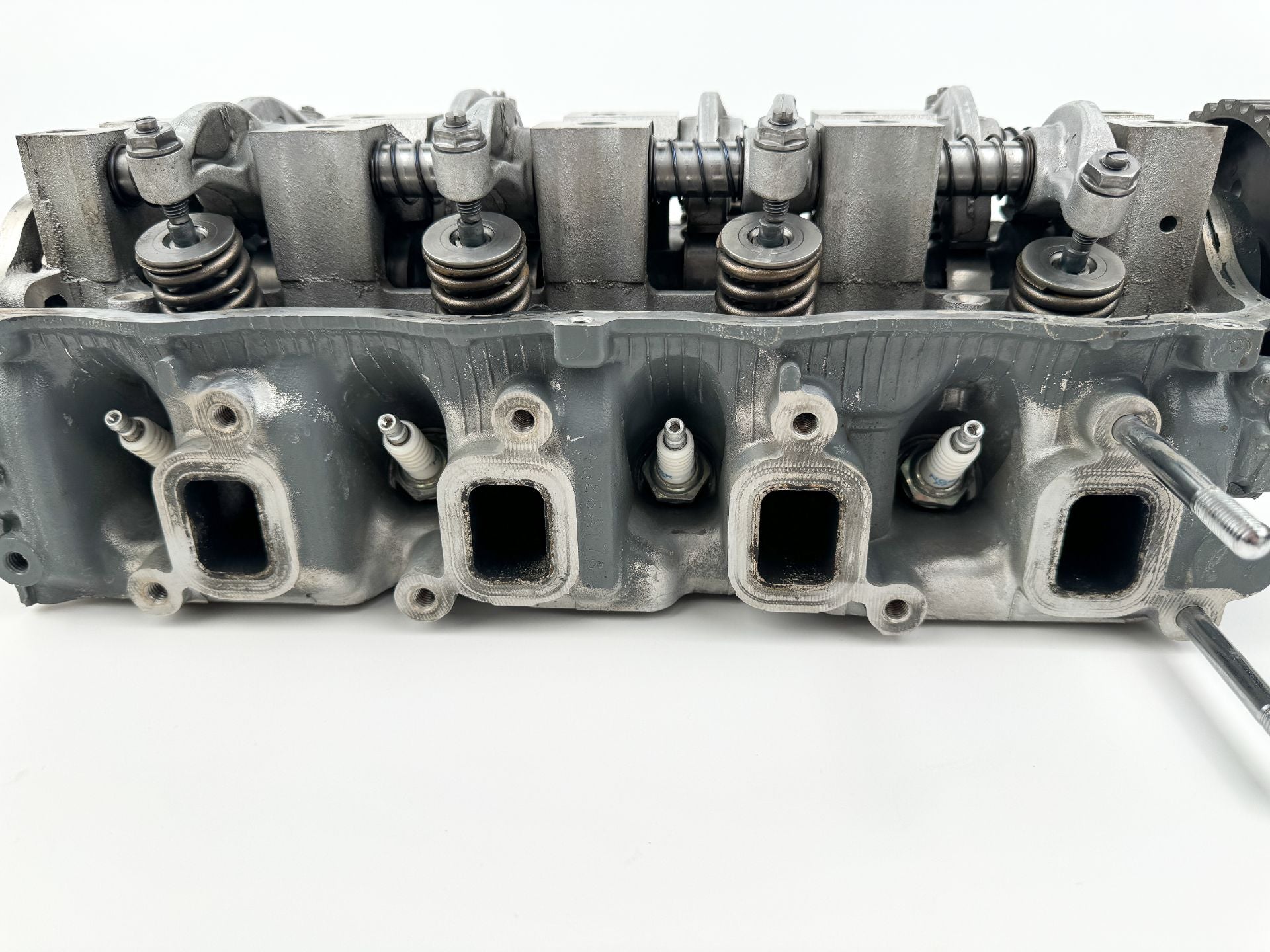 2005 Suzuki 60 HP 4 Stroke Outboard Cylinder Head 11100-99E07 OEM