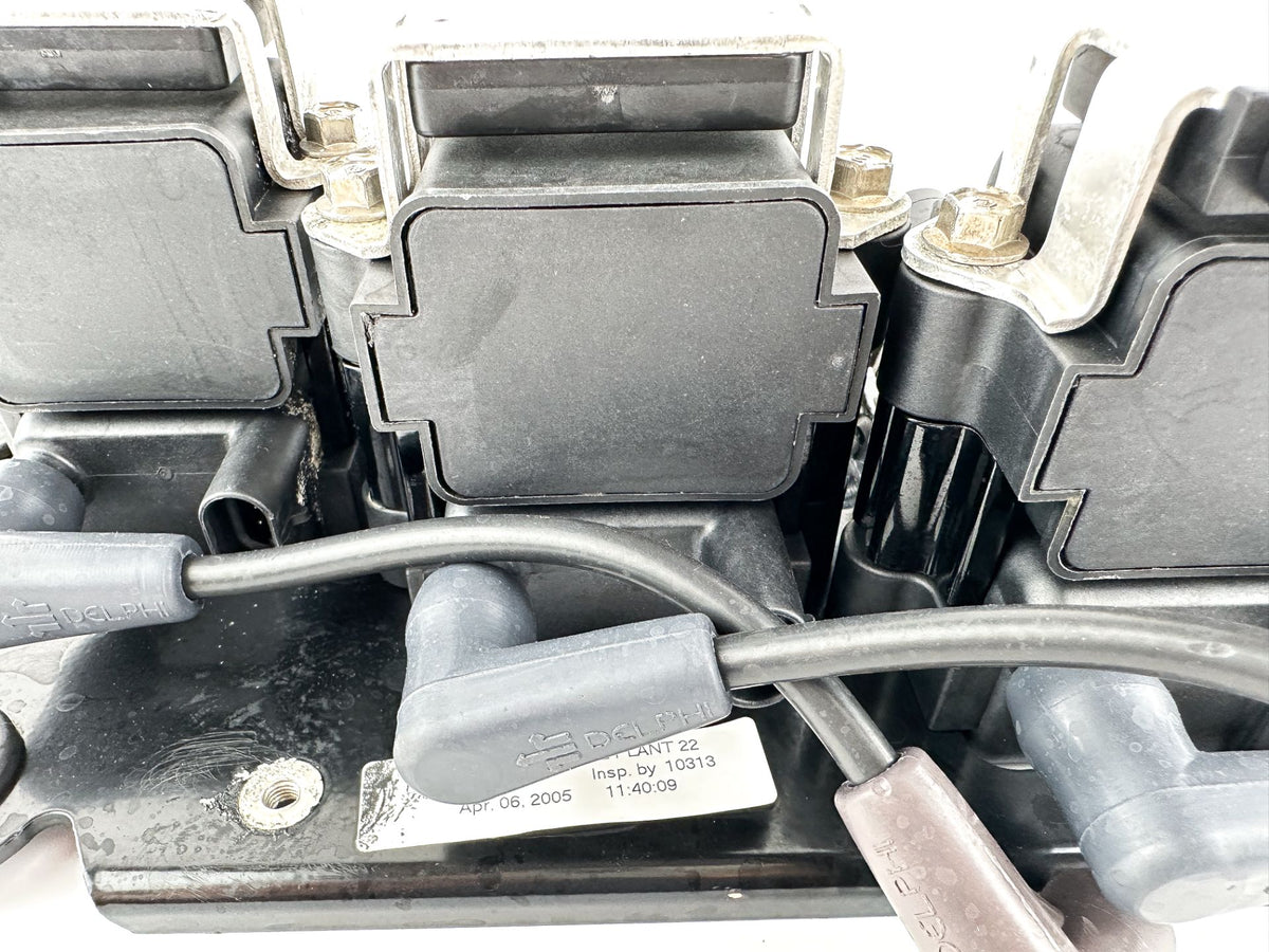 2005 Mercury 150 HP 2 Stroke Outboard Ignition Coil Set W/ Plate 856991A1 OEM