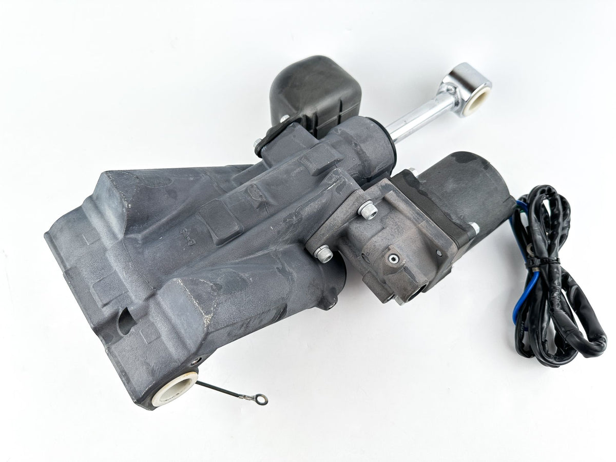 2014 Yamaha 200 HP 4 Stroke Outboard Power Trim Tilt Unit 63P-43800-06-00 OEM