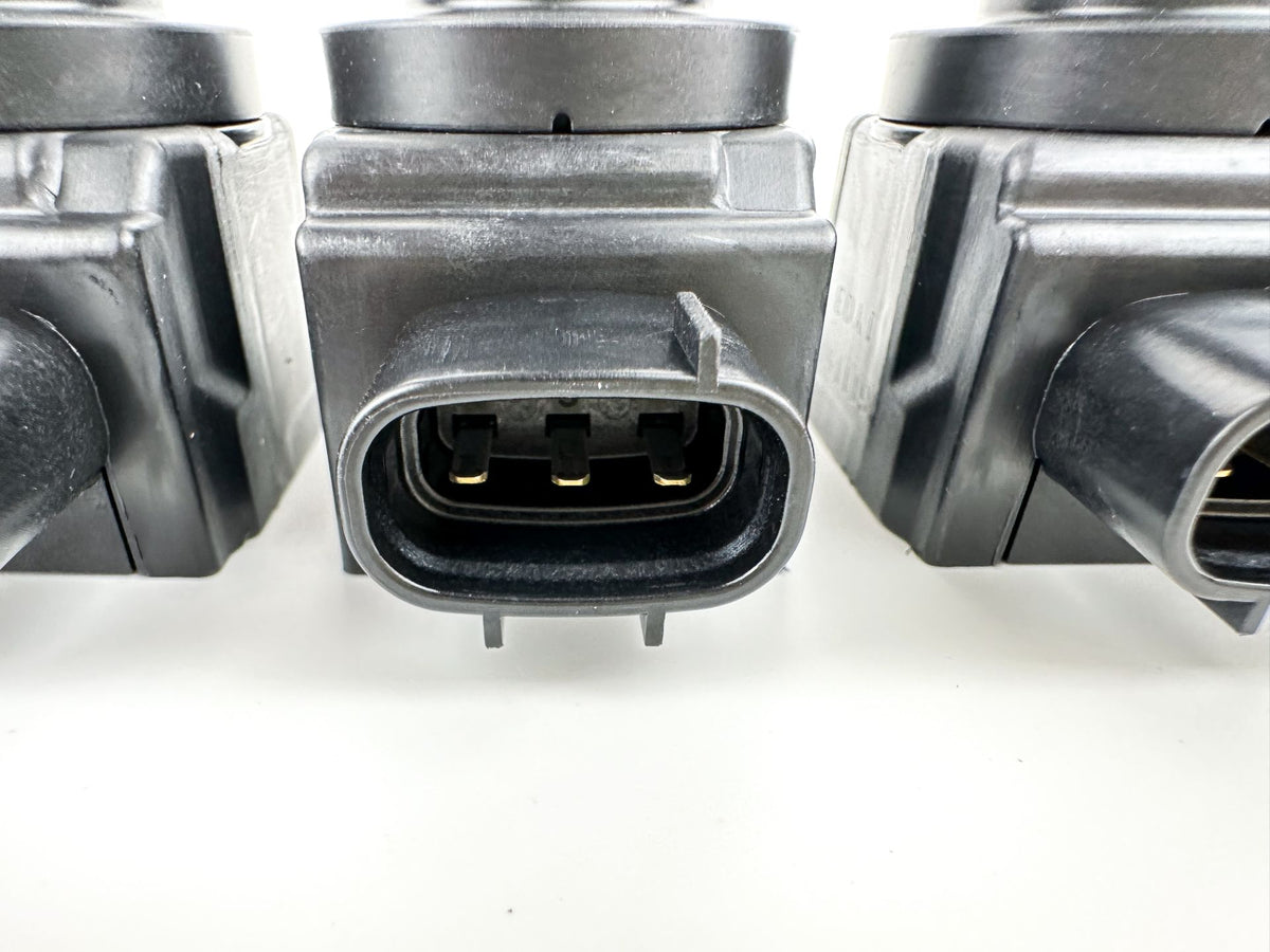 2012 Yamaha 250 HP 4 Stroke Outboard Ignition Coil Set 6CB-82310-00-00 OEM