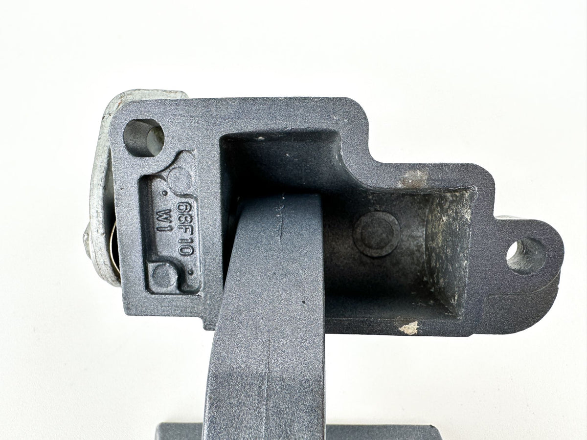 2009 Yamaha 250 HP 4 Stroke Outboard Latch Handle Set 69J-42816-00-8D OEM