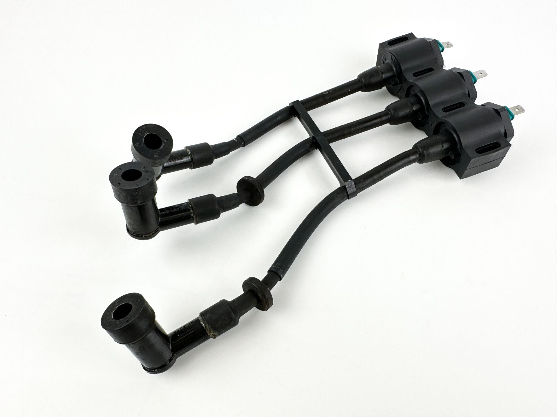 1996 Honda 50 HP 4 Stroke Outboard Ignition Coil Set 30511-ZV5-003 OEM