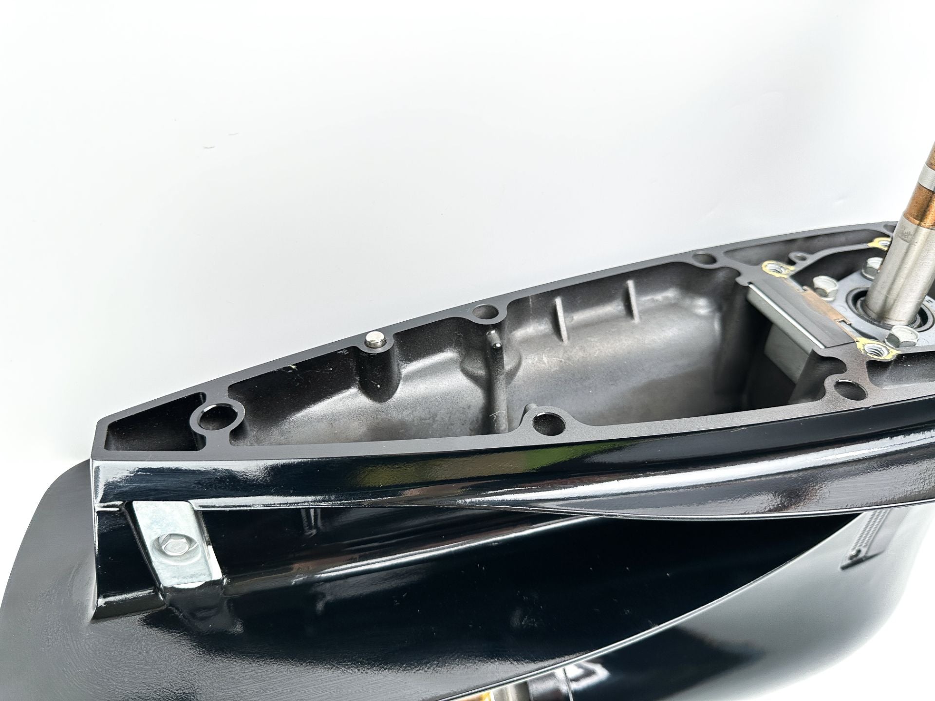 2001-18 Suzuki 115 140 HP 4 Stroke Outboard 20" Long Lower Unit Gear Case
