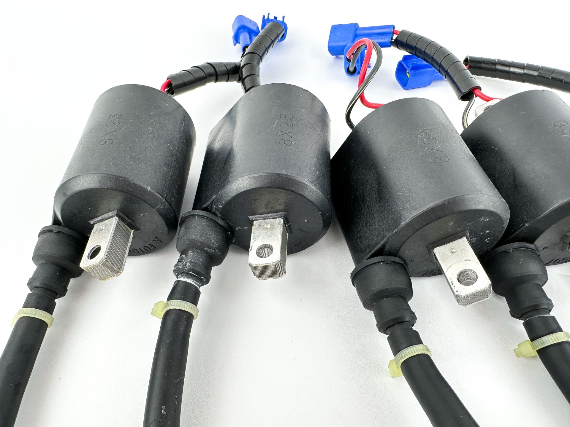 2009 Yamaha 225 HP 2 Stroke Outboard Ignition Coil Set 60V-82310-01-00 OEM